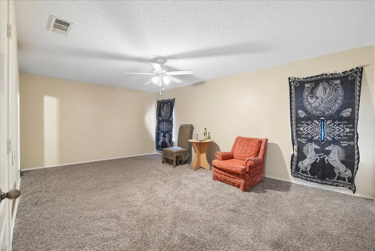 Single Family Residence For Sale in Dallas County , 9103 Prairie Bluff Drive, Dallas, Texas 75227, 4 Bedroom, 2 Bathroom, 2 Garage spaces, 1,882 Sqft, built in 2005, mls#21405209, Real Estate Agent in Dallas, Homes For Sale in Dallas county, Homes For Sale in Dallas, Realtor in Dallas Texas, Real Estate Brokerage Independent Realty Texas, Luminita Cordes Realtor