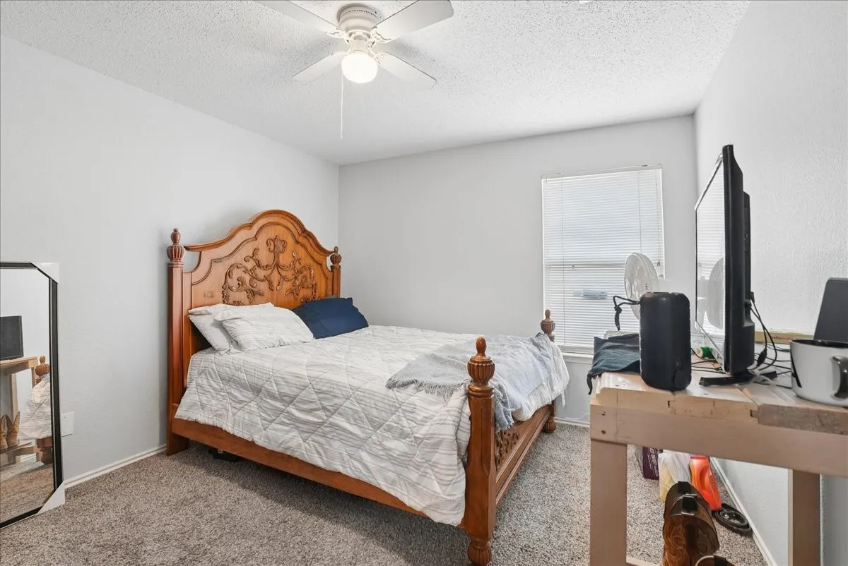 Single Family Residence For Sale in Dallas County , 9103 Prairie Bluff Drive, Dallas, Texas 75227, 4 Bedroom, 2 Bathroom, 2 Garage spaces, 1,882 Sqft, built in 2005, mls#21405209, Real Estate Agent in Dallas, Homes For Sale in Dallas county, Homes For Sale in Dallas, Realtor in Dallas Texas, Real Estate Brokerage Independent Realty Texas, Luminita Cordes Realtor