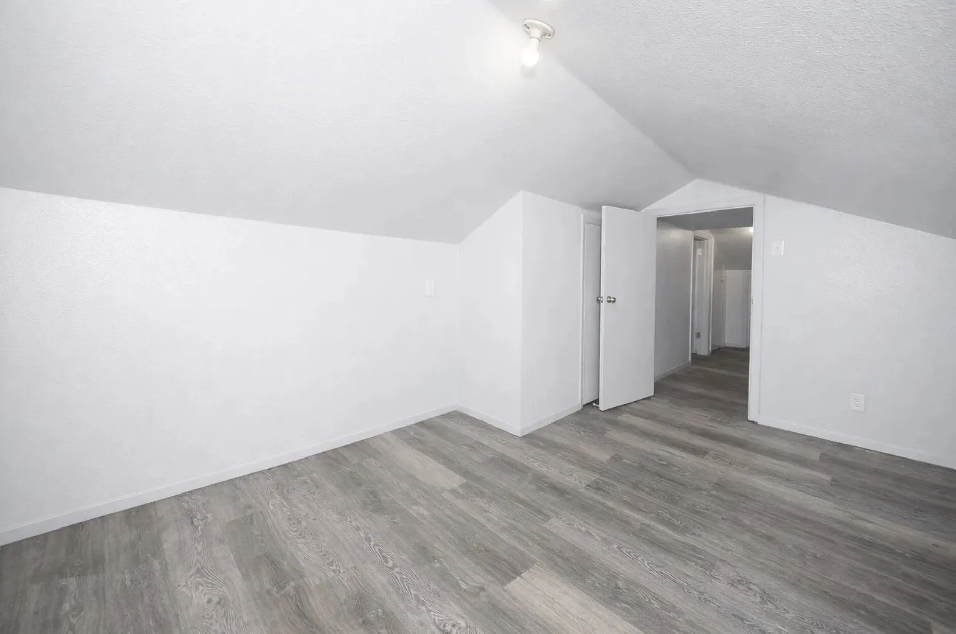 2nd floor bedroom
