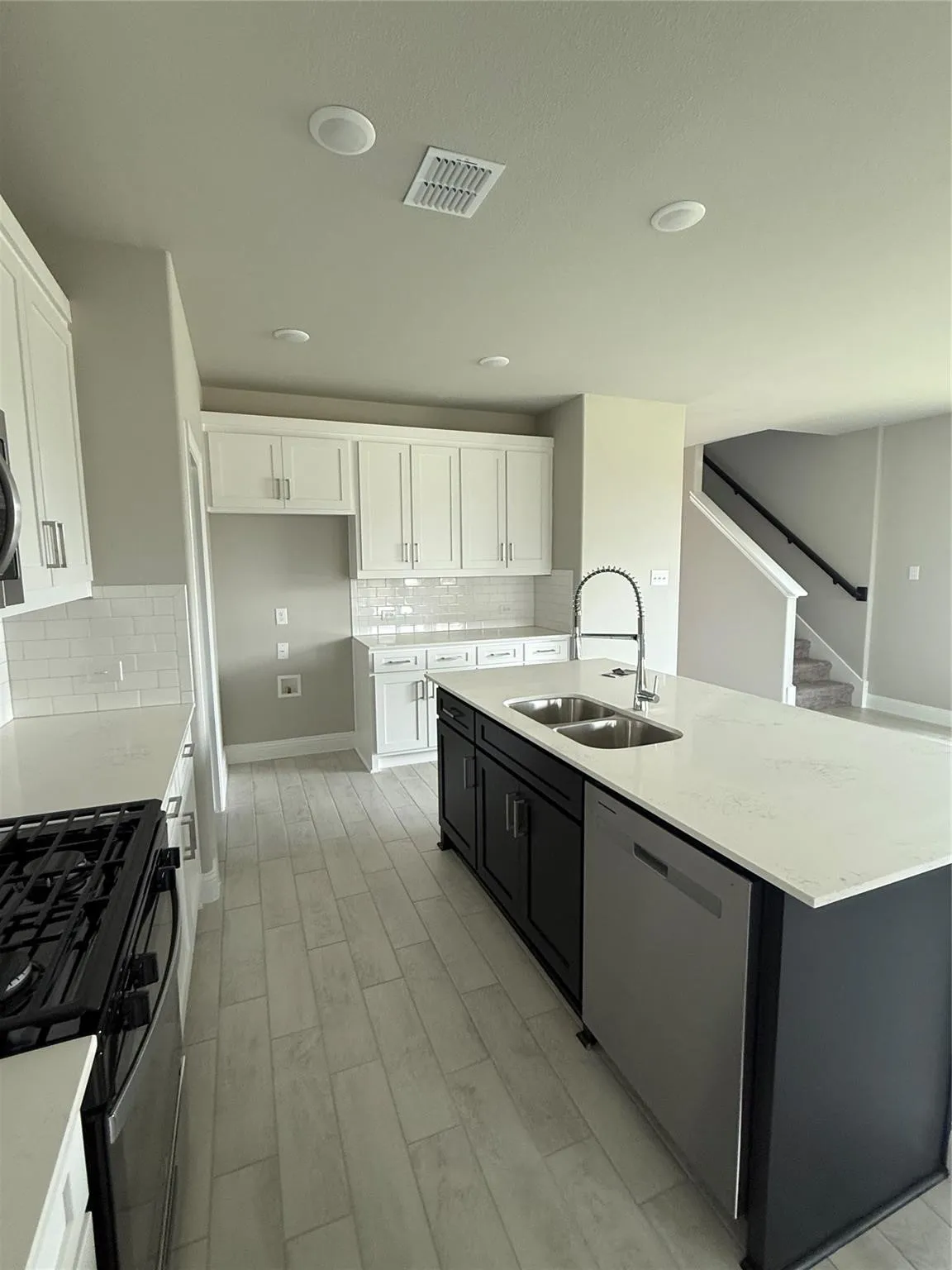 Single Family Residence For Rent in Collin County , 804 Sicily Boulevard, Princeton, Texas 75407, 4 Bedroom, 3 Bathroom, 2 Garage spaces, 2,296 Sqft, built in 2025, mls#21403039, Real Estate Agent in Princeton, Homes For Rent in Collin county, Homes For Rent in Princeton, Realtor in Princeton Texas, Real Estate Brokerage Independent Realty Texas, Luminita Cordes Realtor