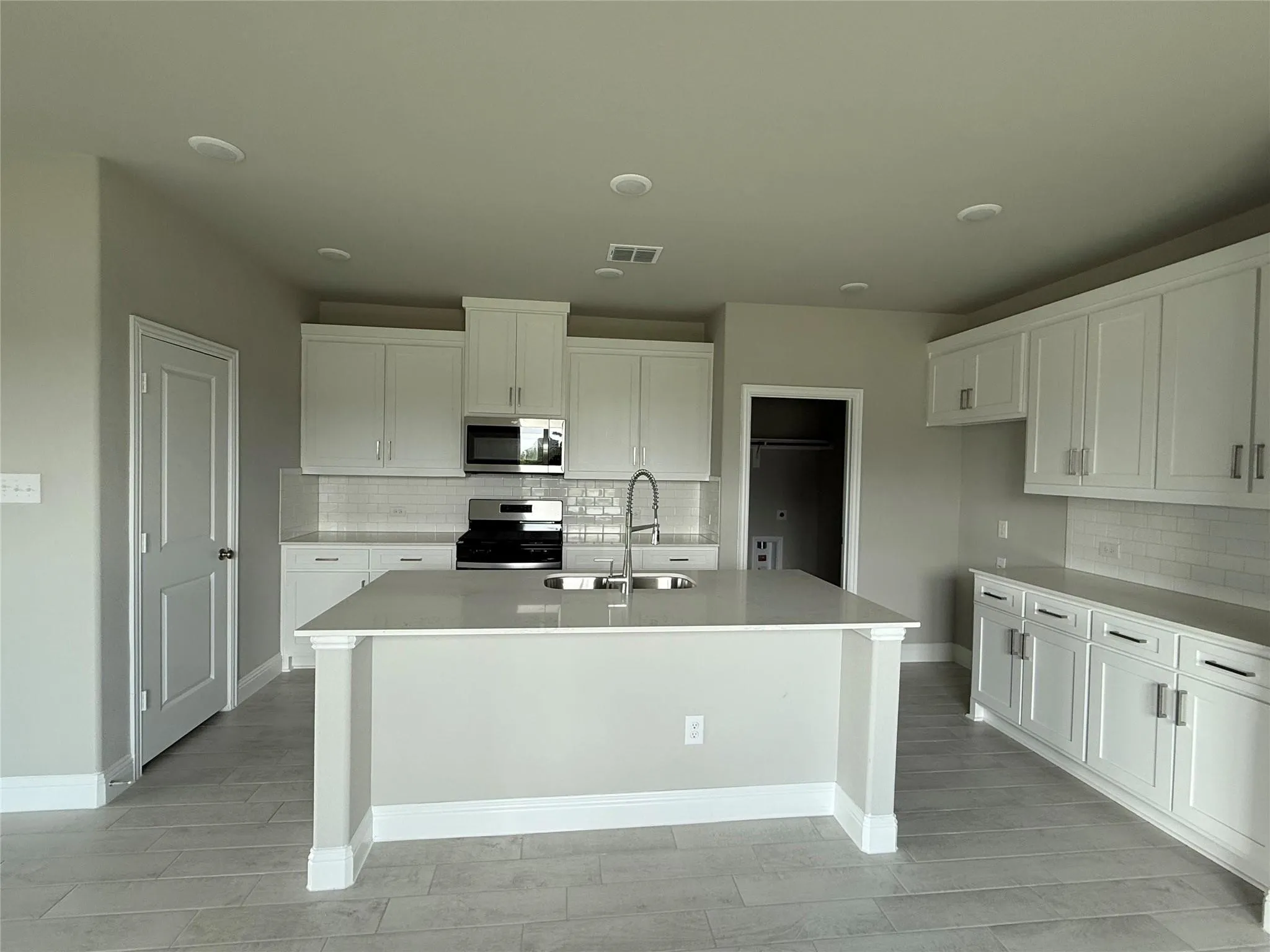Single Family Residence For Rent in Collin County , 804 Sicily Boulevard, Princeton, Texas 75407, 4 Bedroom, 3 Bathroom, 2 Garage spaces, 2,296 Sqft, built in 2025, mls#21403039, Real Estate Agent in Princeton, Homes For Rent in Collin county, Homes For Rent in Princeton, Realtor in Princeton Texas, Real Estate Brokerage Independent Realty Texas, Luminita Cordes Realtor