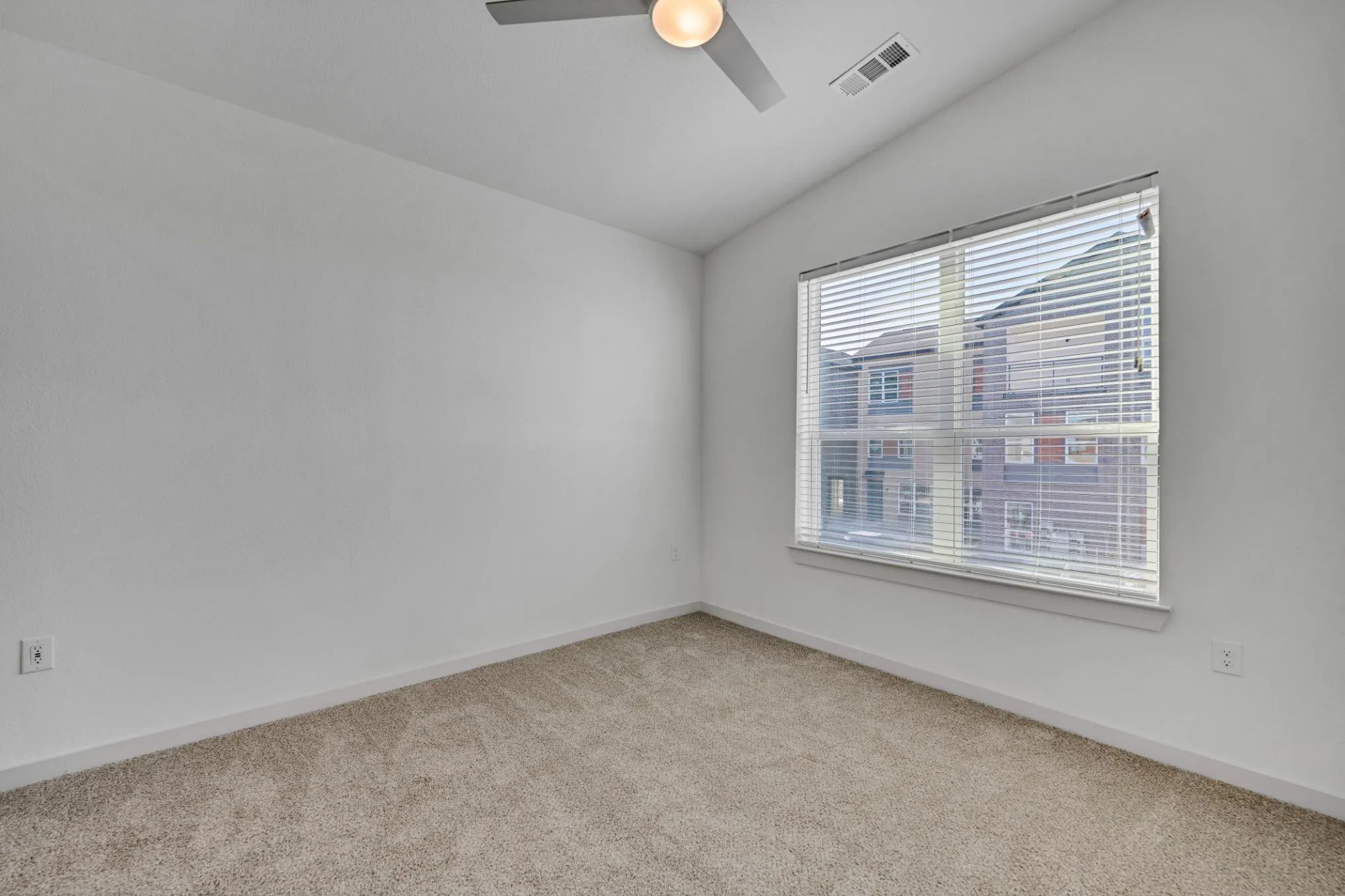 Townhouse For Rent in Dallas County , 10030 Garland Road 0702, Dallas, Texas 75218, 2 Bedroom, 3 Bathroom, 1 Garage spaces, 1,503 Sqft, built in 2023, mls#21406027, Real Estate Agent in Dallas, Homes For Rent in Dallas county, Homes For Rent in Dallas, Realtor in Dallas Texas, Real Estate Brokerage Independent Realty Texas, Luminita Cordes Realtor