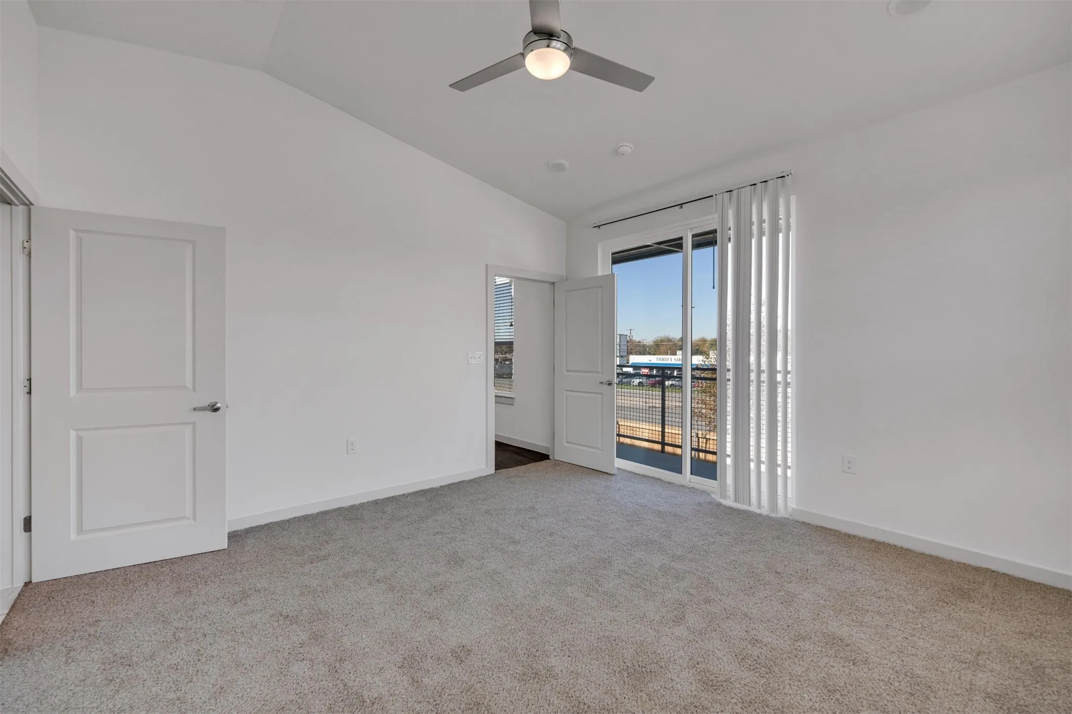 Townhouse For Rent in Dallas County , 10030 Garland Road 1401, Dallas, Texas 75218, 2 Bedroom, 2 Bathroom, Garage spaces, 1,305 Sqft, built in 2023, mls#21406034, Real Estate Agent in Dallas, Homes For Rent in Dallas county, Homes For Rent in Dallas, Realtor in Dallas Texas, Real Estate Brokerage Independent Realty Texas, Luminita Cordes Realtor