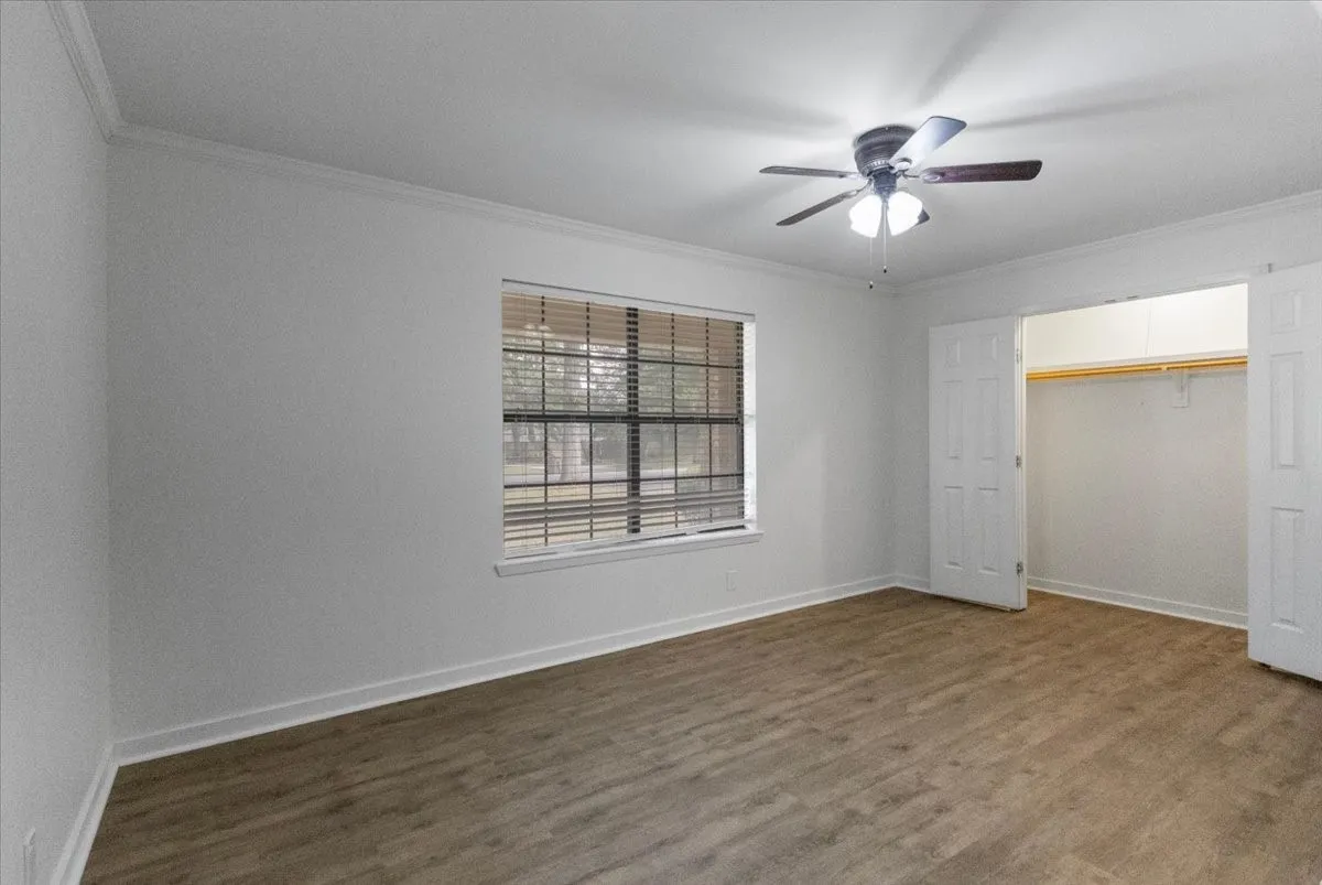 Single Family Residence For Sale in Smith County , 3619 Leaning Oaks, Flint, Texas 75962, 3 Bedroom, 2 Bathroom, 2 Garage spaces, 1,961 Sqft, built in 1983, mls#21405971, Real Estate Agent in Flint, Homes For Sale in Smith county, Homes For Sale in Flint, Realtor in Flint Texas, Real Estate Brokerage Independent Realty Texas, Luminita Cordes Realtor