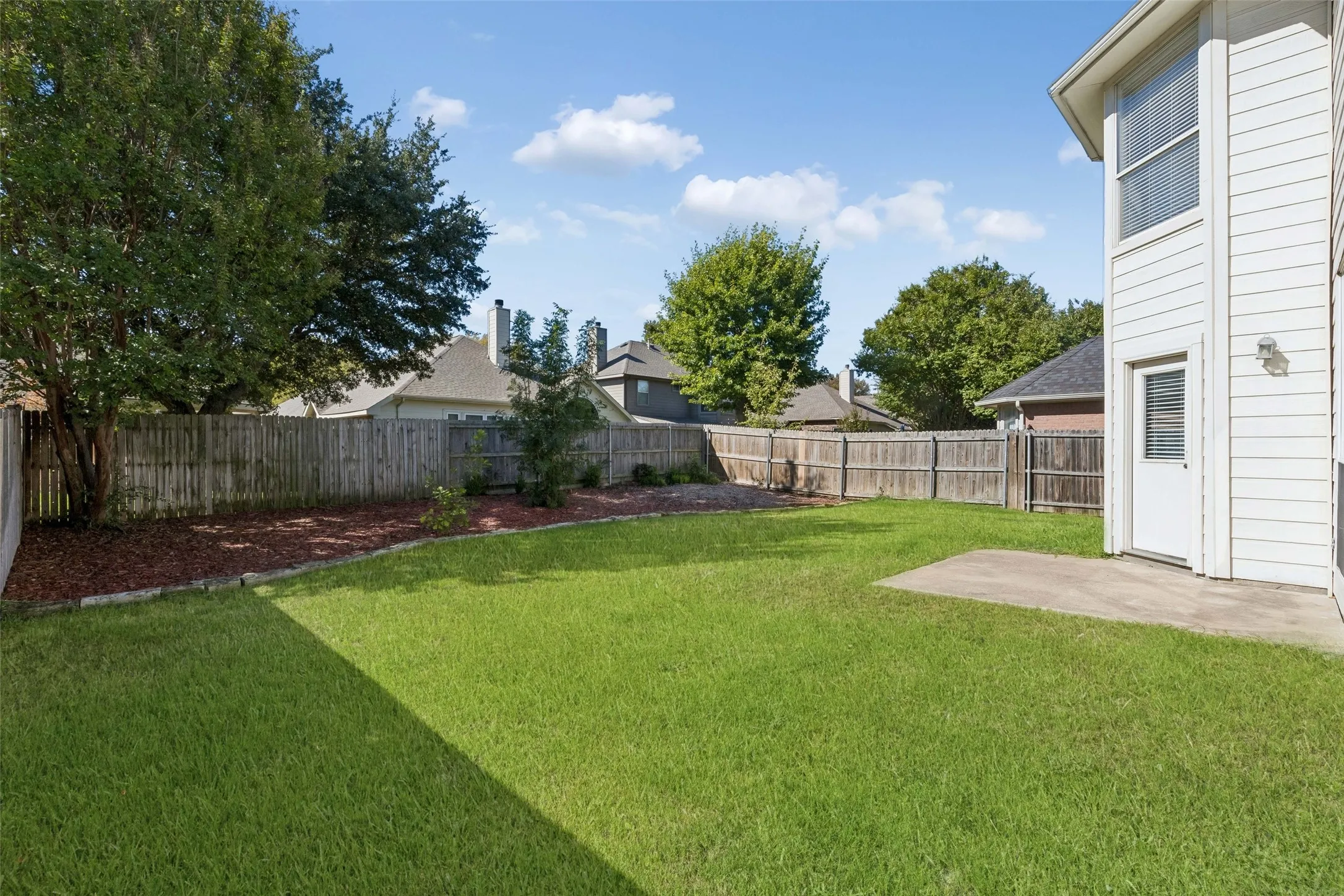 Single Family Residence For Sale in Collin County , 5421 Pebble Court, Mc Kinney, Texas 75072, 4 Bedroom, 4 Bathroom, 2 Garage spaces, 2,279 Sqft, built in 1998, mls#21405972, Real Estate Agent in Mc Kinney, Homes For Sale in Collin county, Homes For Sale in Mc Kinney, Realtor in Mc Kinney Texas, Real Estate Brokerage Independent Realty Texas, Luminita Cordes Realtor