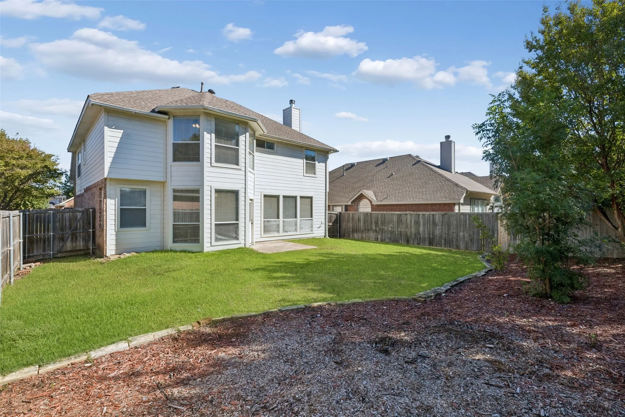 Single Family Residence For Sale in Collin County , 5421 Pebble Court, Mc Kinney, Texas 75072, 4 Bedroom, 4 Bathroom, 2 Garage spaces, 2,279 Sqft, built in 1998, mls#21405972, Real Estate Agent in Mc Kinney, Homes For Sale in Collin county, Homes For Sale in Mc Kinney, Realtor in Mc Kinney Texas, Real Estate Brokerage Independent Realty Texas, Luminita Cordes Realtor