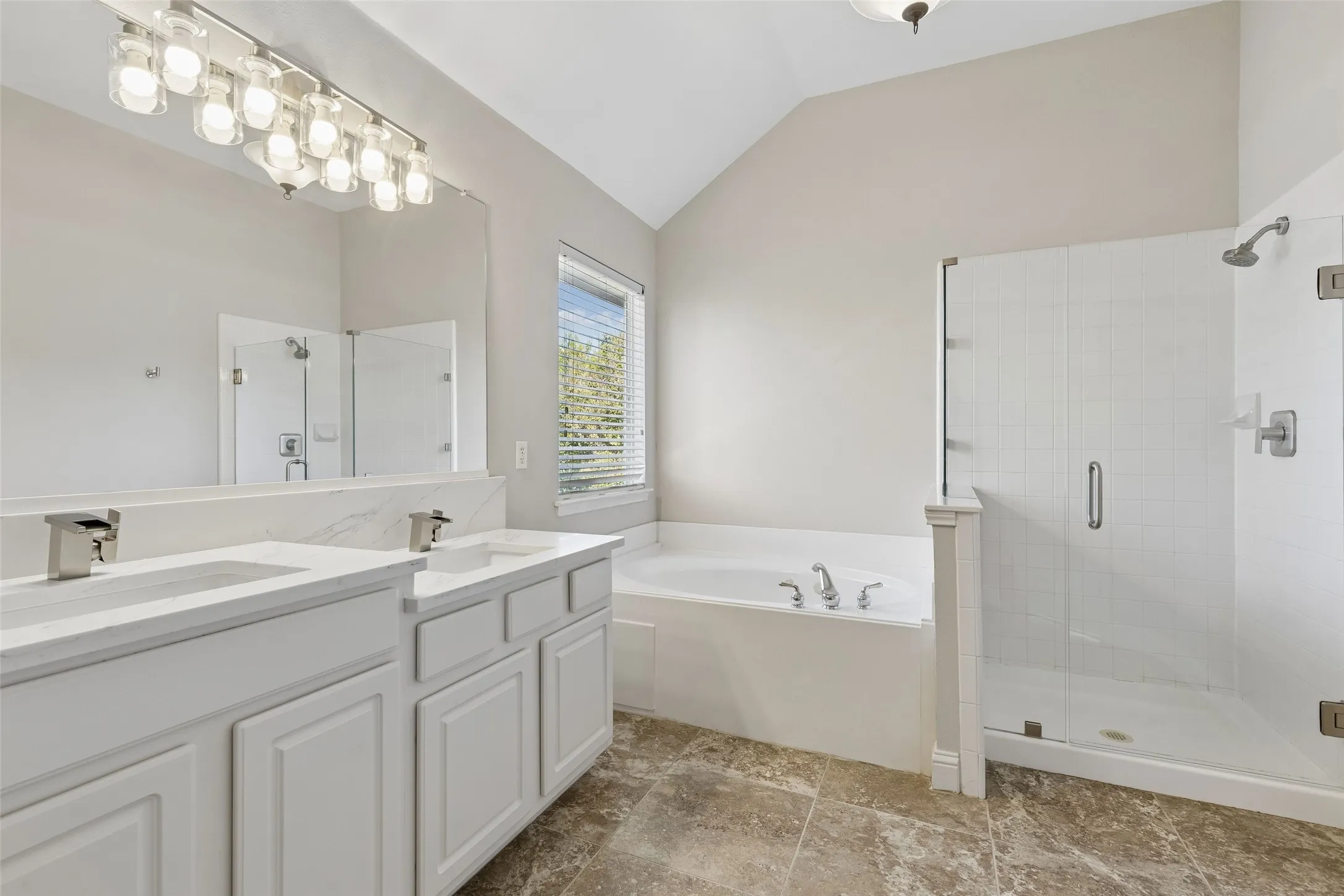 Single Family Residence For Sale in Collin County , 5421 Pebble Court, Mc Kinney, Texas 75072, 4 Bedroom, 4 Bathroom, 2 Garage spaces, 2,279 Sqft, built in 1998, mls#21405972, Real Estate Agent in Mc Kinney, Homes For Sale in Collin county, Homes For Sale in Mc Kinney, Realtor in Mc Kinney Texas, Real Estate Brokerage Independent Realty Texas, Luminita Cordes Realtor