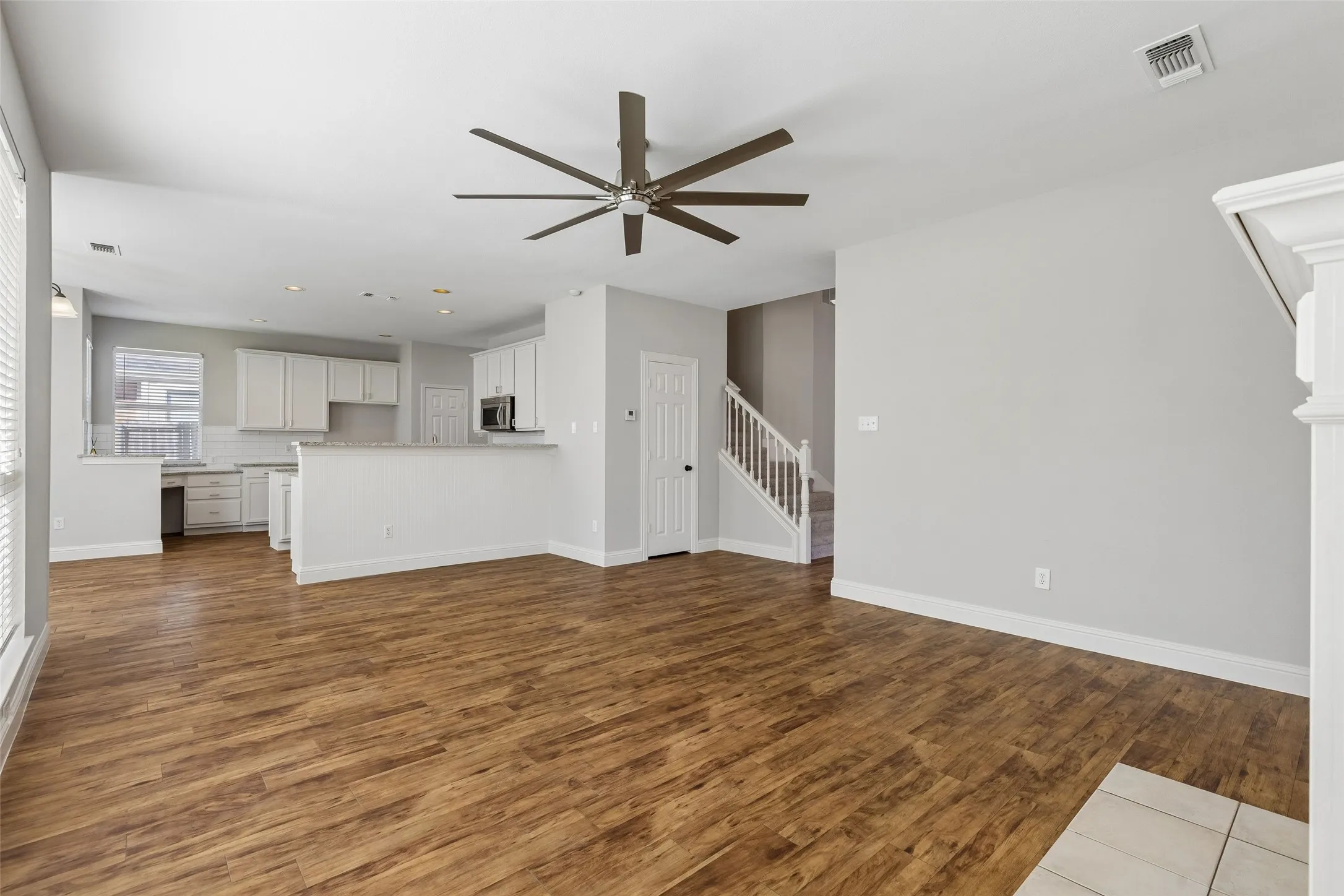 Single Family Residence For Sale in Collin County , 5421 Pebble Court, Mc Kinney, Texas 75072, 4 Bedroom, 4 Bathroom, 2 Garage spaces, 2,279 Sqft, built in 1998, mls#21405972, Real Estate Agent in Mc Kinney, Homes For Sale in Collin county, Homes For Sale in Mc Kinney, Realtor in Mc Kinney Texas, Real Estate Brokerage Independent Realty Texas, Luminita Cordes Realtor