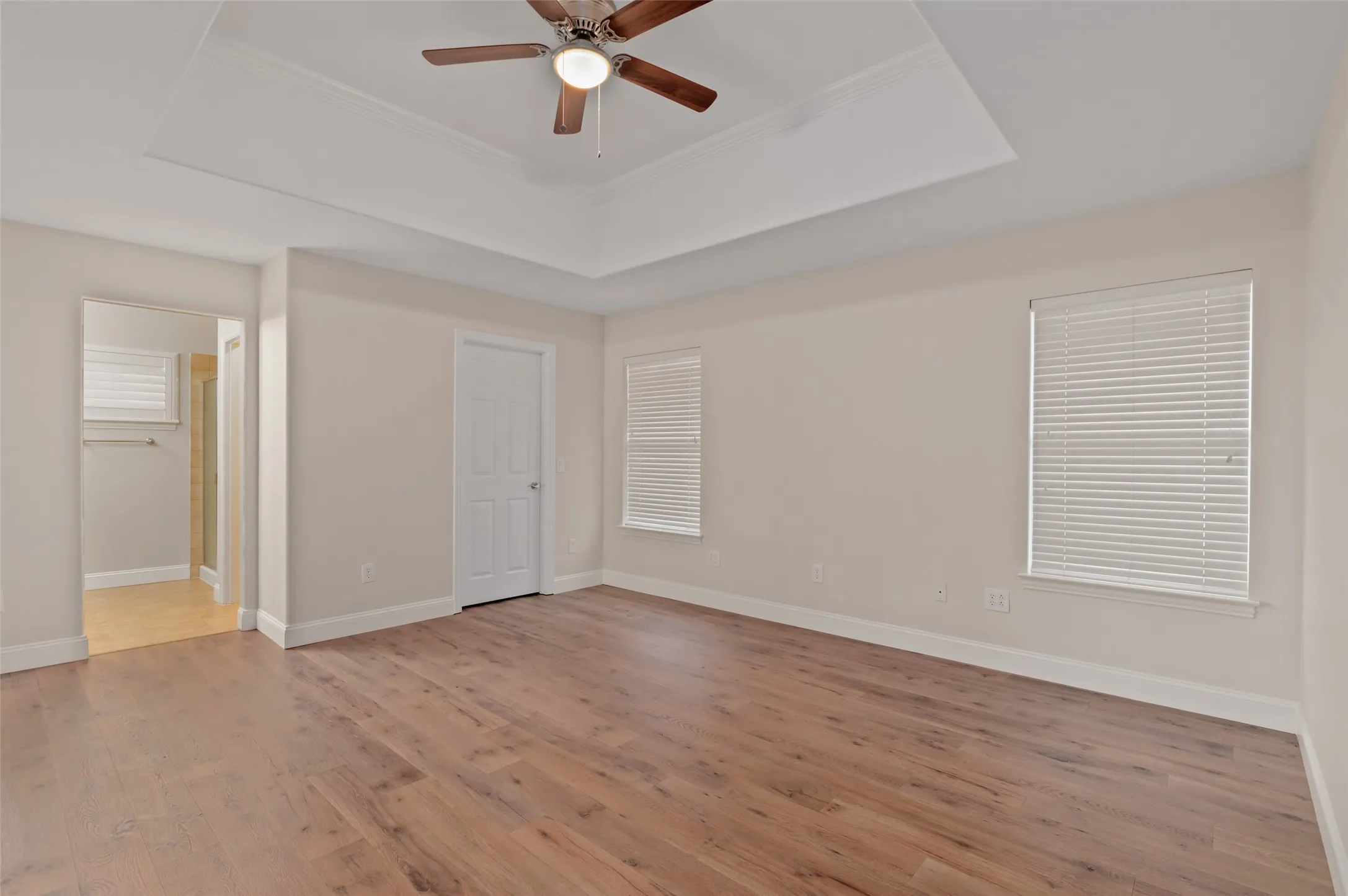 Single Family Residence For Sale in Denton County , 9705 Pinewood Drive, Denton, Texas 76207, 2 Bedroom, 2 Bathroom, 2 Garage spaces, 1,499 Sqft, built in 2001, mls#21406037, Real Estate Agent in Denton, Homes For Sale in Denton county, Homes For Sale in Denton, Realtor in Denton Texas, Real Estate Brokerage Independent Realty Texas, Luminita Cordes Realtor