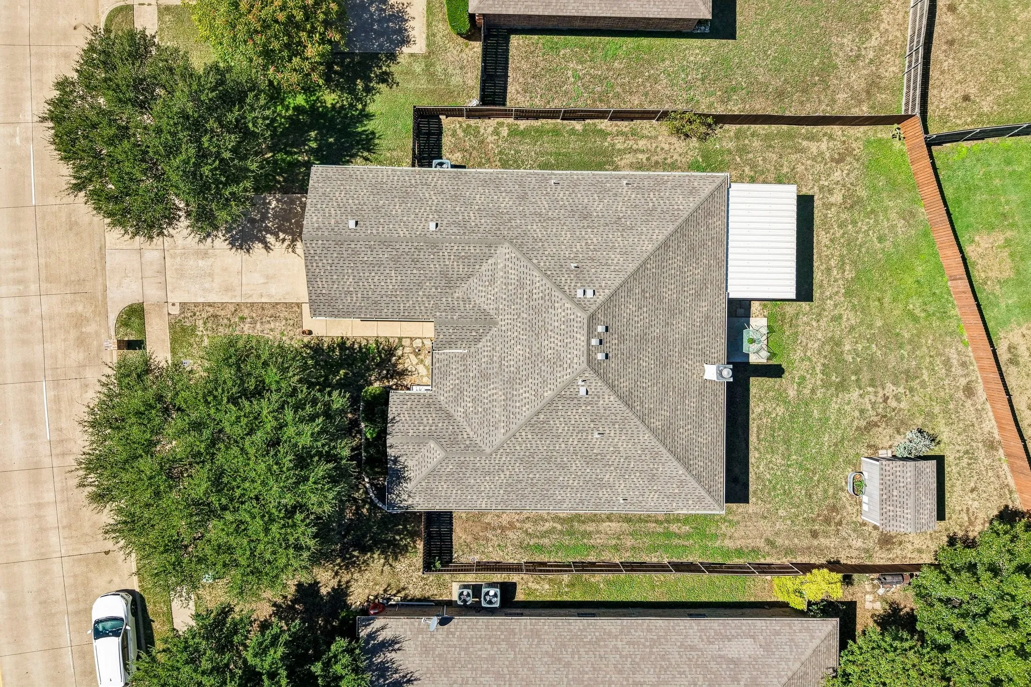 Single Family Residence For Sale in Ellis County , 705 Mcalpin Road, Midlothian, Texas 76065, 4 Bedroom, 3 Bathroom, 2 Garage spaces, 2,291 Sqft, built in 2004, mls#21404485, Real Estate Agent in Midlothian, Homes For Sale in Ellis county, Homes For Sale in Midlothian, Realtor in Midlothian Texas, Real Estate Brokerage Independent Realty Texas, Luminita Cordes Realtor