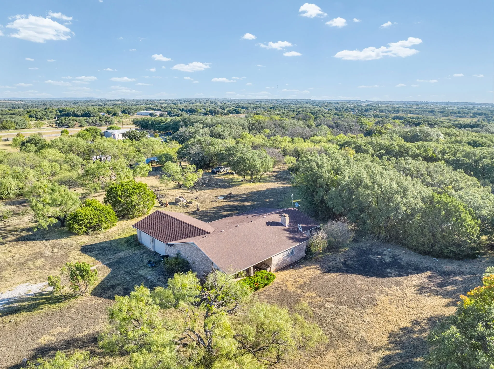 Single Family Residence For Sale in Brown County , 5599 County Road 614, Early, Texas 76802, 3 Bedroom, 2 Bathroom, 2 Garage spaces, 1,766 Sqft, built in 2000, mls#21406025, Real Estate Agent in Early, Homes For Sale in Brown county, Homes For Sale in Early, Realtor in Early Texas, Real Estate Brokerage Independent Realty Texas, Luminita Cordes Realtor