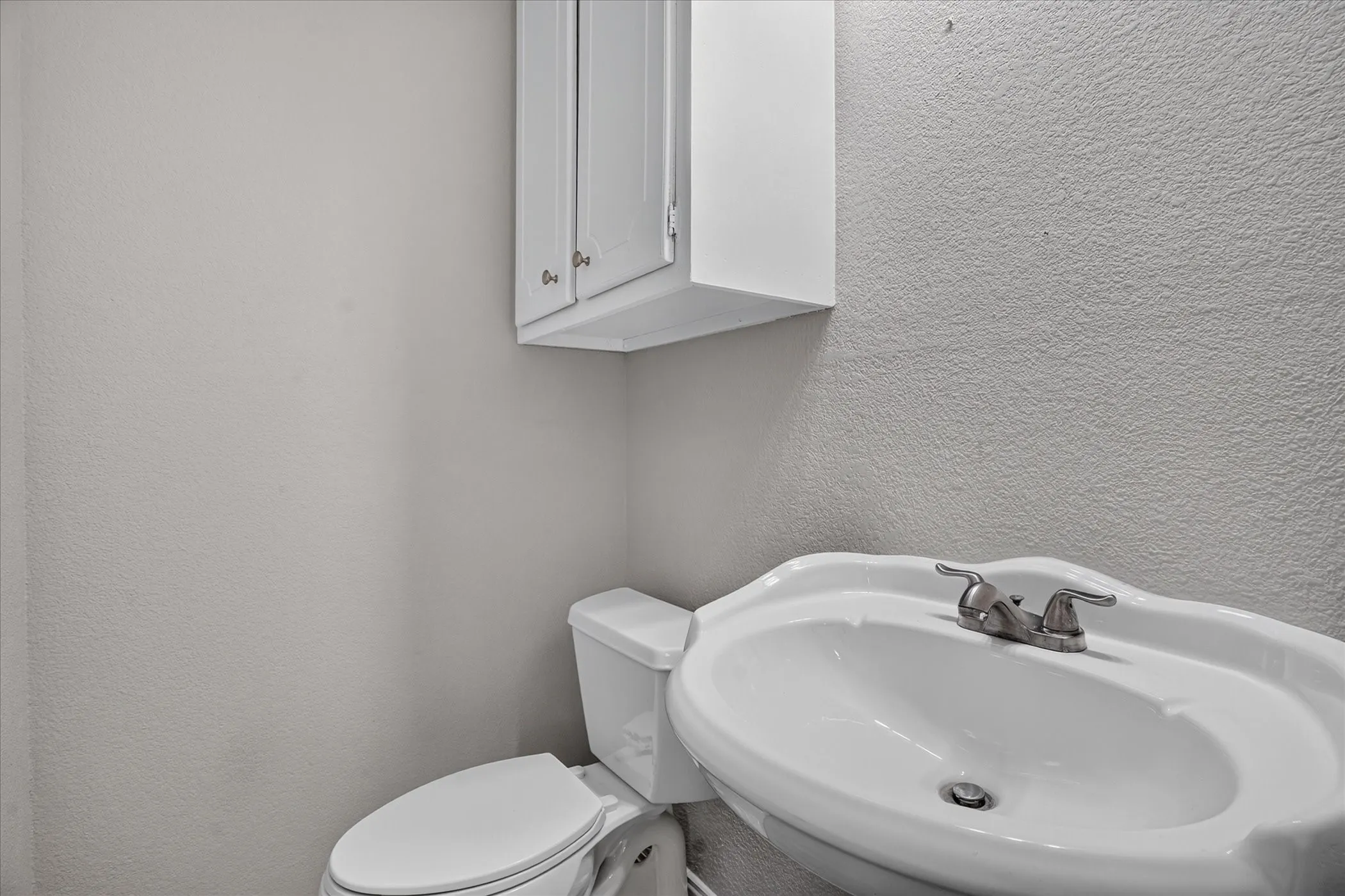 Single Family Residence For Sale in Johnson County , 12653 fm 2331, Godley, Texas 76044, 4 Bedroom, 3 Bathroom, Garage spaces, 1,692 Sqft, built in 2010, mls#21405992, Real Estate Agent in Godley, Homes For Sale in Johnson county, Homes For Sale in Godley, Realtor in Godley Texas, Real Estate Brokerage Independent Realty Texas, Luminita Cordes Realtor