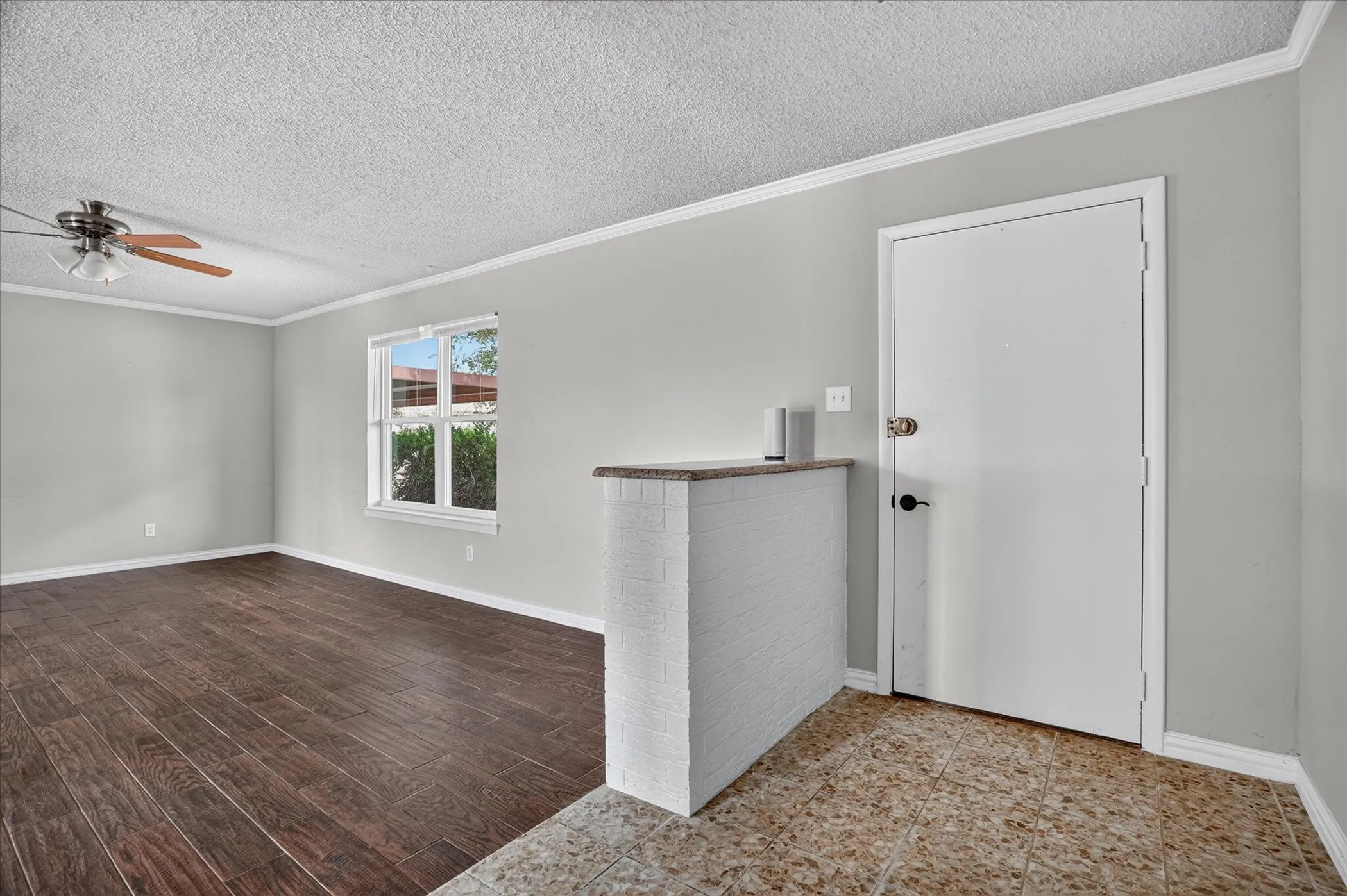 Single Family Residence For Sale in Johnson County , 12653 fm 2331, Godley, Texas 76044, 4 Bedroom, 3 Bathroom, Garage spaces, 1,692 Sqft, built in 2010, mls#21405992, Real Estate Agent in Godley, Homes For Sale in Johnson county, Homes For Sale in Godley, Realtor in Godley Texas, Real Estate Brokerage Independent Realty Texas, Luminita Cordes Realtor