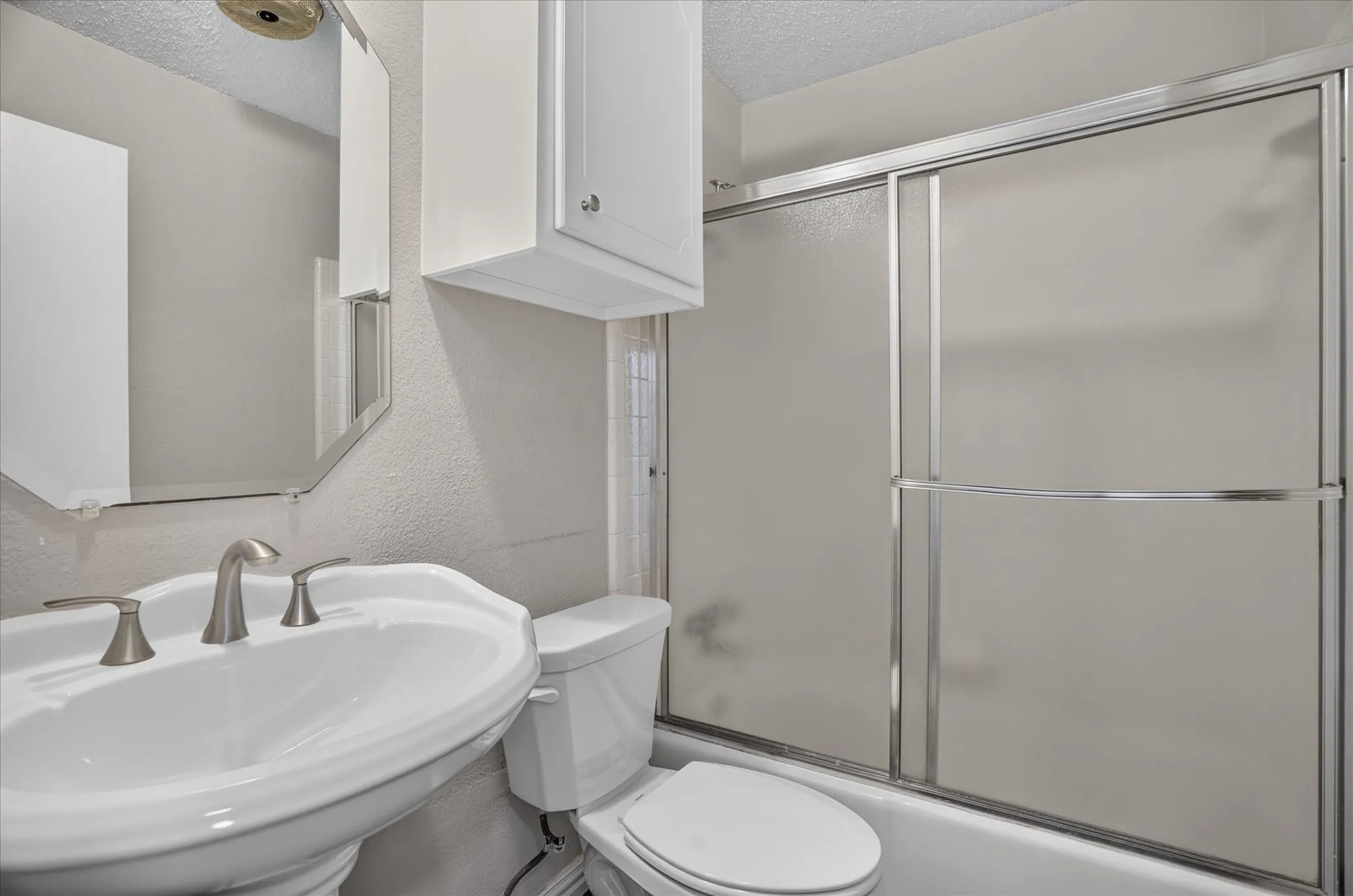 Single Family Residence For Sale in Johnson County , 12653 fm 2331, Godley, Texas 76044, 4 Bedroom, 3 Bathroom, Garage spaces, 1,692 Sqft, built in 2010, mls#21405992, Real Estate Agent in Godley, Homes For Sale in Johnson county, Homes For Sale in Godley, Realtor in Godley Texas, Real Estate Brokerage Independent Realty Texas, Luminita Cordes Realtor