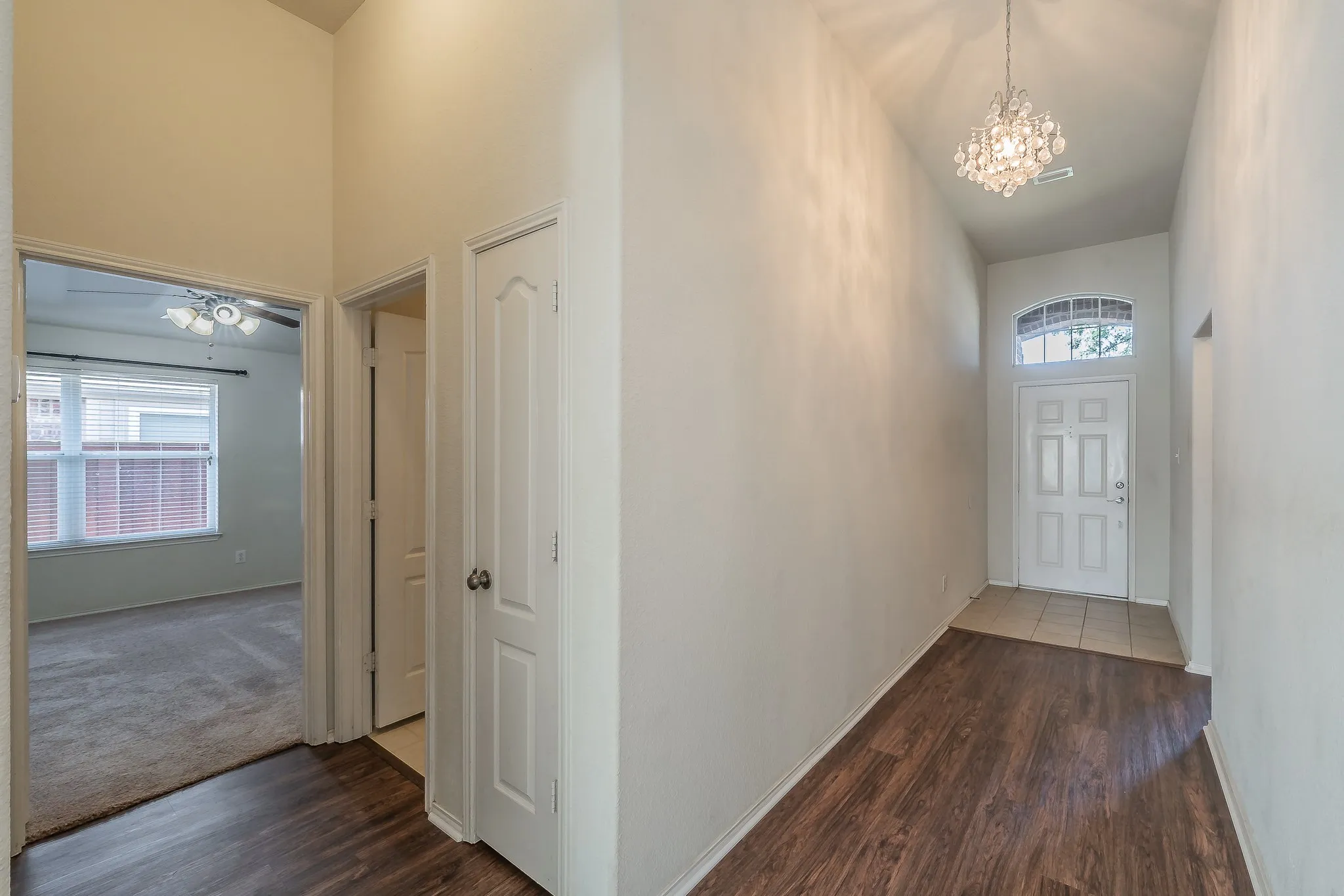 Single Family Residence For Rent in Denton County , 2612 Redcedar Drive, Little Elm, Texas 75068, 3 Bedroom, 2 Bathroom, 2 Garage spaces, 1,703 Sqft, built in 2002, mls#21406026, Real Estate Agent in Little Elm, Homes For Rent in Denton county, Homes For Rent in Little Elm, Realtor in Little Elm Texas, Real Estate Brokerage Independent Realty Texas, Luminita Cordes Realtor