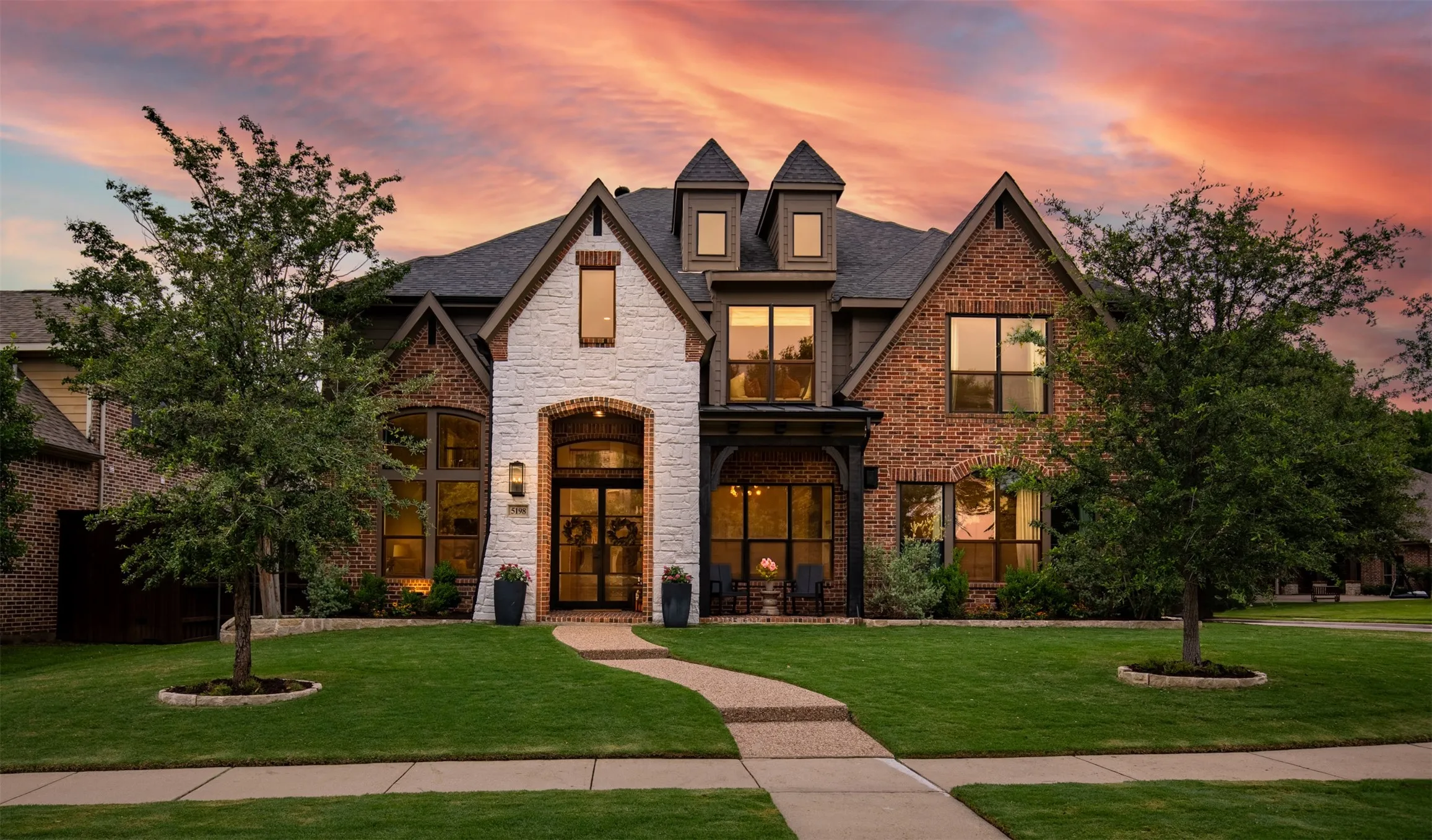 Single Family Residence For Sale in Denton County , 5198 Kiowa Drive, Frisco, Texas 75034, 5 Bedroom, 4 Bathroom, 2 Garage spaces, 4,721 Sqft, built in 2003, mls#21405869, Real Estate Agent in Frisco, Homes For Sale in Denton county, Homes For Sale in Frisco, Realtor in Frisco Texas, Real Estate Brokerage Independent Realty Texas, Luminita Cordes Realtor