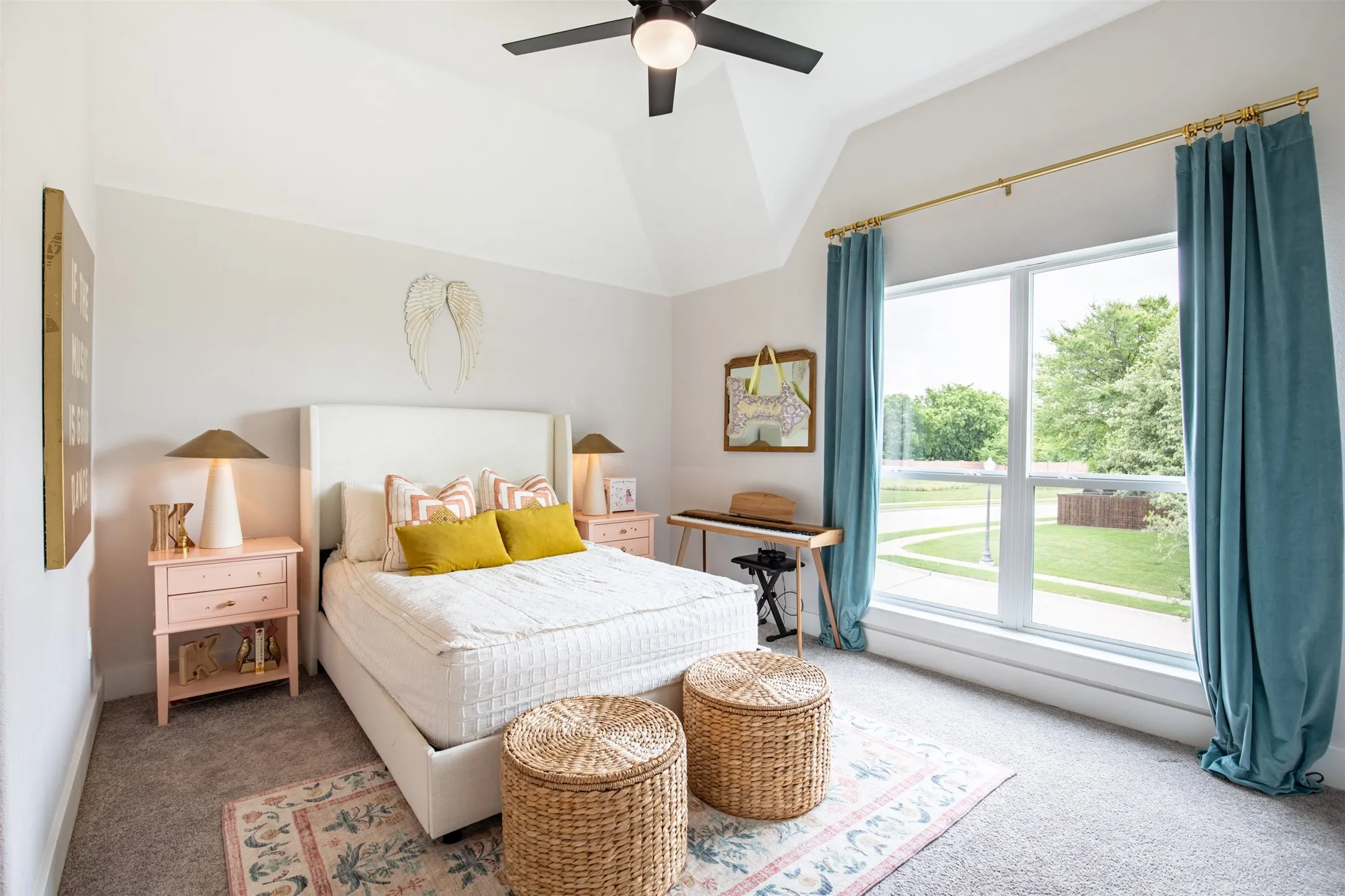 Single Family Residence For Sale in Denton County , 5198 Kiowa Drive, Frisco, Texas 75034, 5 Bedroom, 4 Bathroom, 2 Garage spaces, 4,721 Sqft, built in 2003, mls#21405869, Real Estate Agent in Frisco, Homes For Sale in Denton county, Homes For Sale in Frisco, Realtor in Frisco Texas, Real Estate Brokerage Independent Realty Texas, Luminita Cordes Realtor