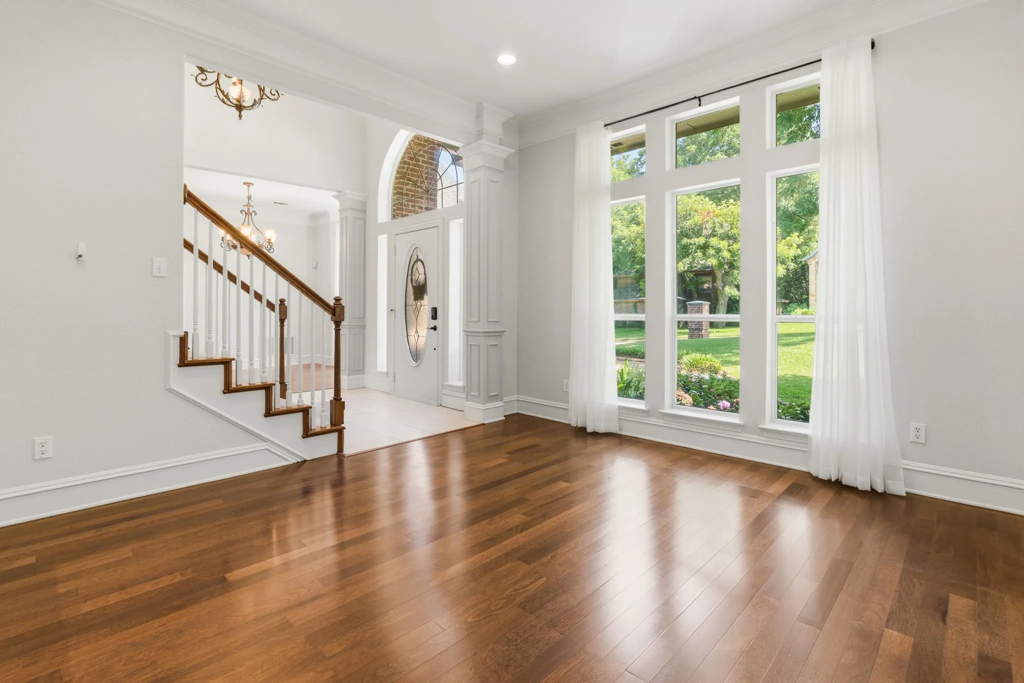 Single Family Residence For Rent in Rockwall County , 6107 Volunteer Place, Rockwall, Texas 75032, 4 Bedroom, 3 Bathroom, 3 Garage spaces, 3,096 Sqft, built in 1995, mls#21405910, Real Estate Agent in Rockwall, Homes For Rent in Rockwall county, Homes For Rent in Rockwall, Realtor in Rockwall Texas, Real Estate Brokerage Independent Realty Texas, Luminita Cordes Realtor