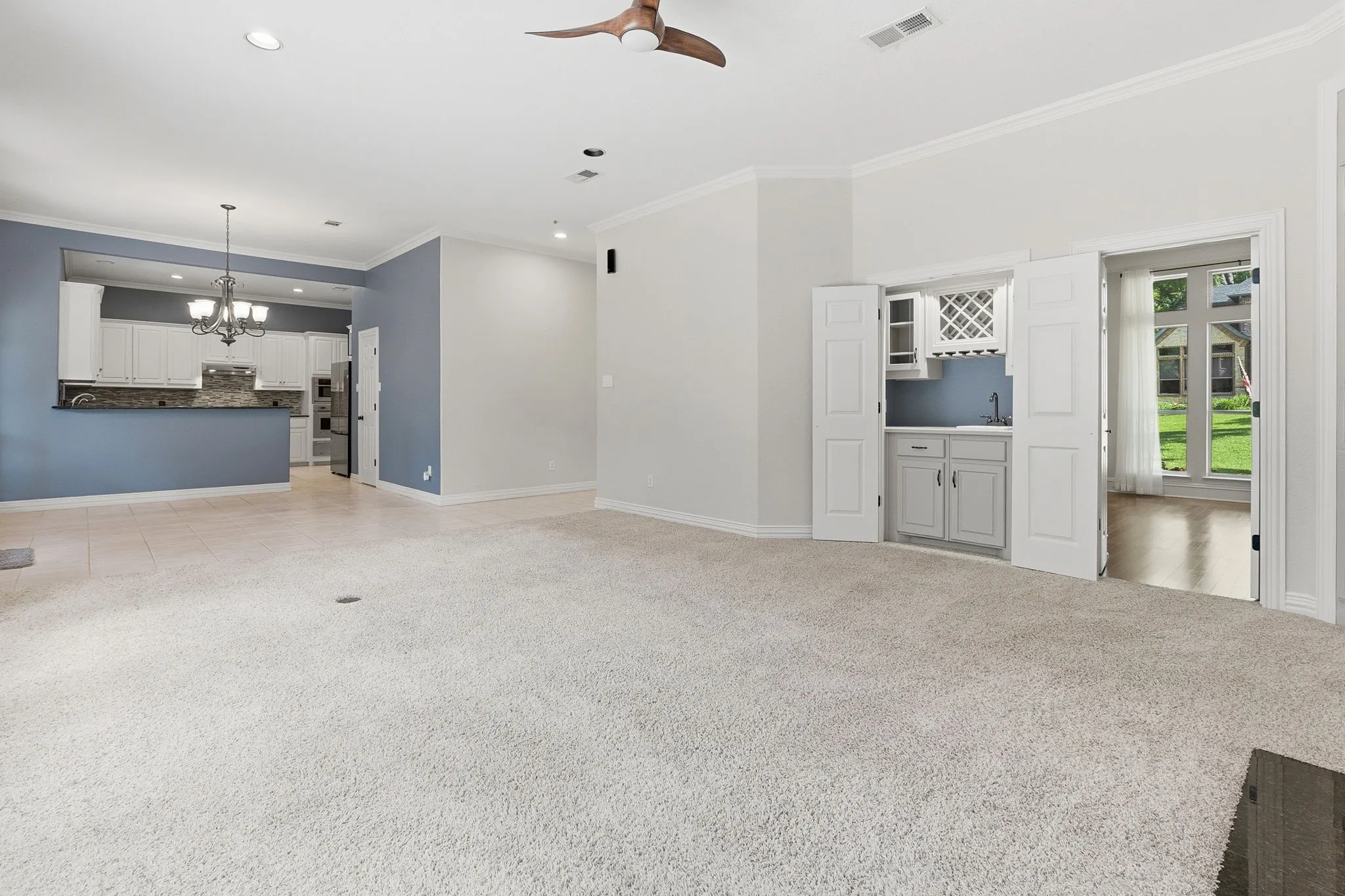 Single Family Residence For Rent in Rockwall County , 6107 Volunteer Place, Rockwall, Texas 75032, 4 Bedroom, 3 Bathroom, 3 Garage spaces, 3,096 Sqft, built in 1995, mls#21405910, Real Estate Agent in Rockwall, Homes For Rent in Rockwall county, Homes For Rent in Rockwall, Realtor in Rockwall Texas, Real Estate Brokerage Independent Realty Texas, Luminita Cordes Realtor