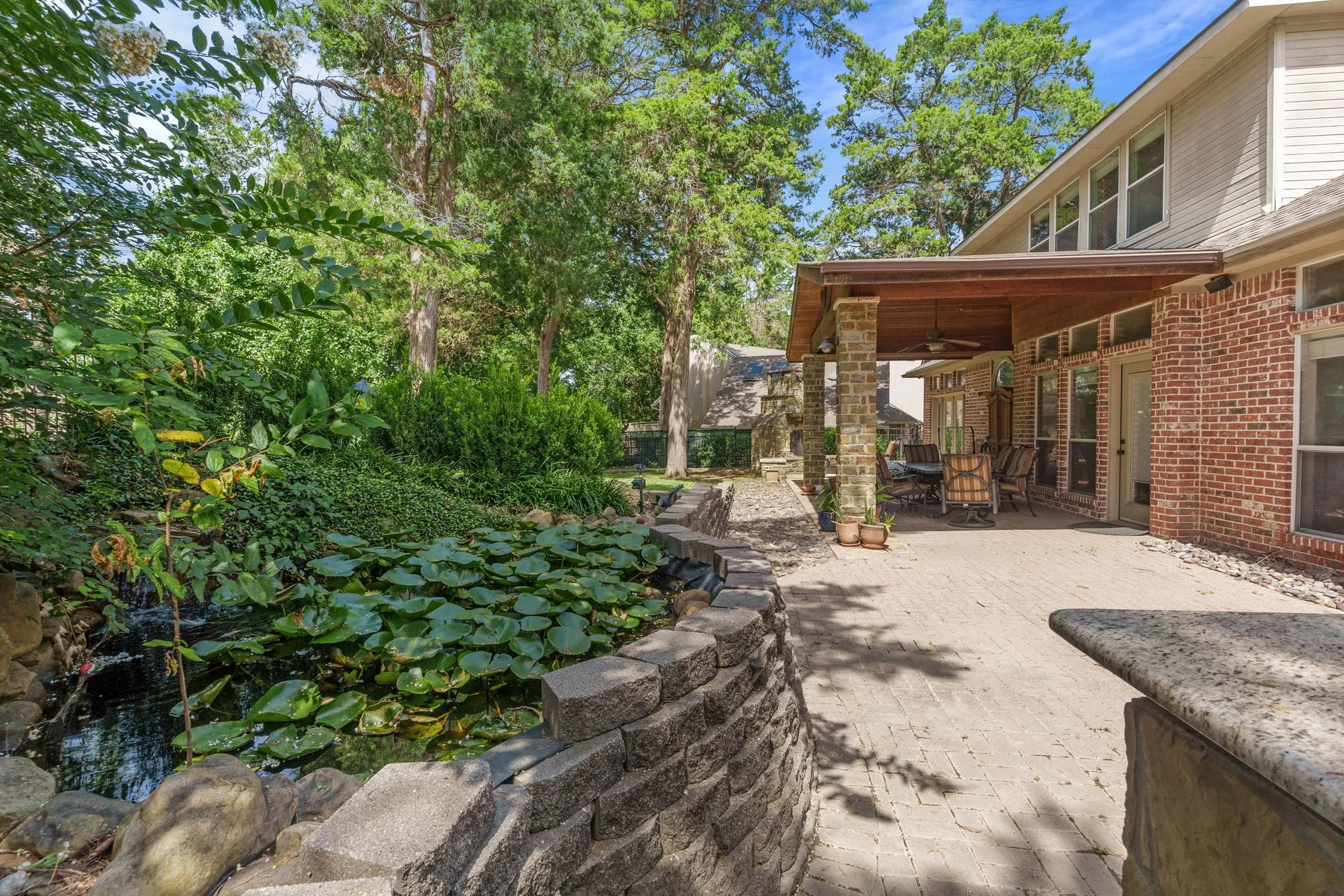 Single Family Residence For Rent in Rockwall County , 6107 Volunteer Place, Rockwall, Texas 75032, 4 Bedroom, 3 Bathroom, 3 Garage spaces, 3,096 Sqft, built in 1995, mls#21405910, Real Estate Agent in Rockwall, Homes For Rent in Rockwall county, Homes For Rent in Rockwall, Realtor in Rockwall Texas, Real Estate Brokerage Independent Realty Texas, Luminita Cordes Realtor