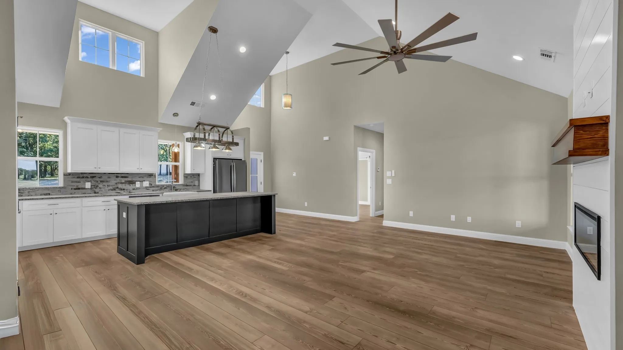 Single Family Residence For Sale in Wise County , Andover TBD County Road 3791, Paradise, Texas 76073, 3 Bedroom, 2 Bathroom, 2 Garage spaces, 1,499 Sqft, built in 2027, mls#21399265, Real Estate Agent in Paradise, Homes For Sale in Wise county, Homes For Sale in Paradise, Realtor in Paradise Texas, Real Estate Brokerage Independent Realty Texas, Luminita Cordes Realtor