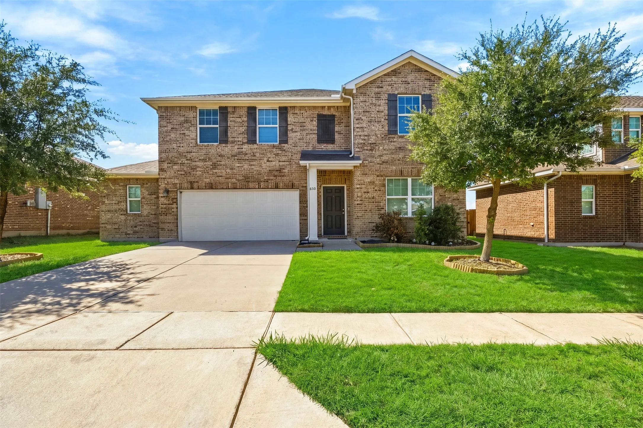 Single Family Residence For Sale in Ellis County , 420 Gypsum Lane, Glenn Heights, Texas 75154, 4 Bedroom, 3 Bathroom, 2 Garage spaces, 2,401 Sqft, built in 2019, mls#21405830, Real Estate Agent in Glenn Heights, Homes For Sale in Ellis county, Homes For Sale in Glenn Heights, Realtor in Glenn Heights Texas, Real Estate Brokerage Independent Realty Texas, Luminita Cordes Realtor