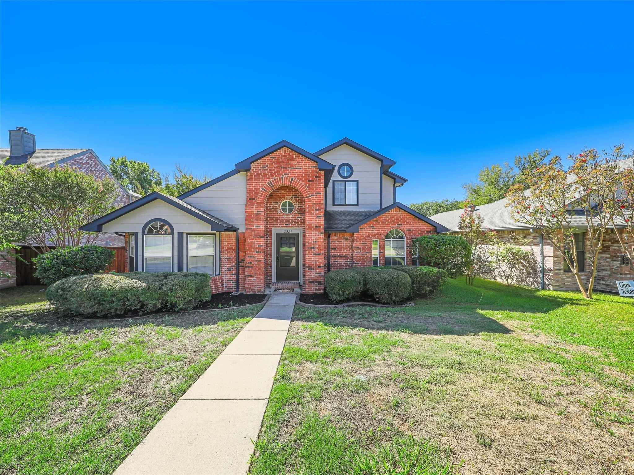 Single Family Residence For Sale in Collin County , 2327 N Ridge Road, Mc Kinney, Texas 75072, 3 Bedroom, 2 Bathroom, 2 Garage spaces, 1,467 Sqft, built in 1992, mls#21406058, Real Estate Agent in Mc Kinney, Homes For Sale in Collin county, Homes For Sale in Mc Kinney, Realtor in Mc Kinney Texas, Real Estate Brokerage Independent Realty Texas, Luminita Cordes Realtor
