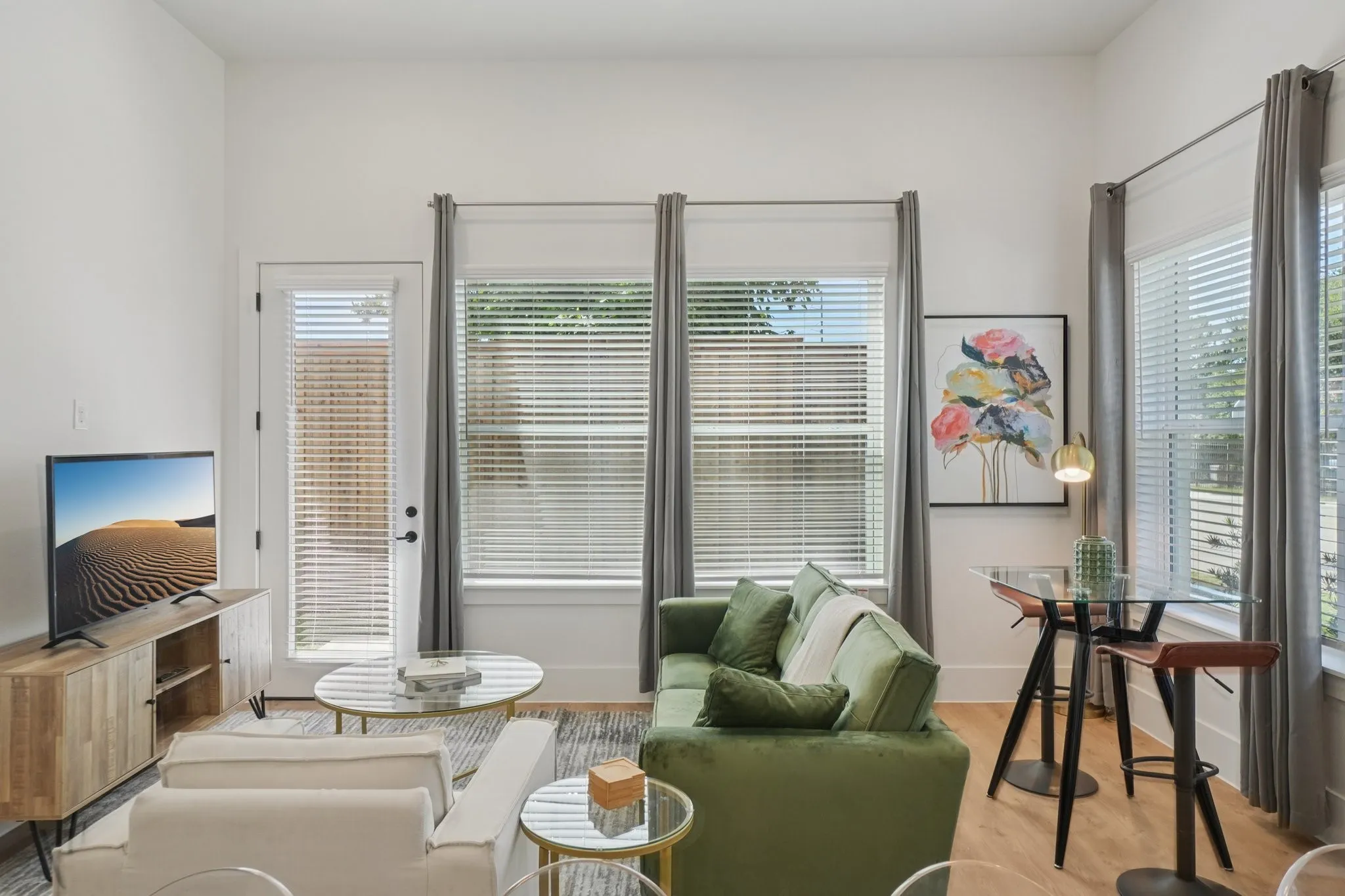 Apartment For Rent in Dallas County , 6418 Maple Avenue 308, Dallas, Texas 75235, 1 Bedroom, 1 Bathroom, Garage spaces, 641 Sqft, built in 2023, mls#21406073, Real Estate Agent in Dallas, Homes For Rent in Dallas county, Homes For Rent in Dallas, Realtor in Dallas Texas, Real Estate Brokerage Independent Realty Texas, Luminita Cordes Realtor
