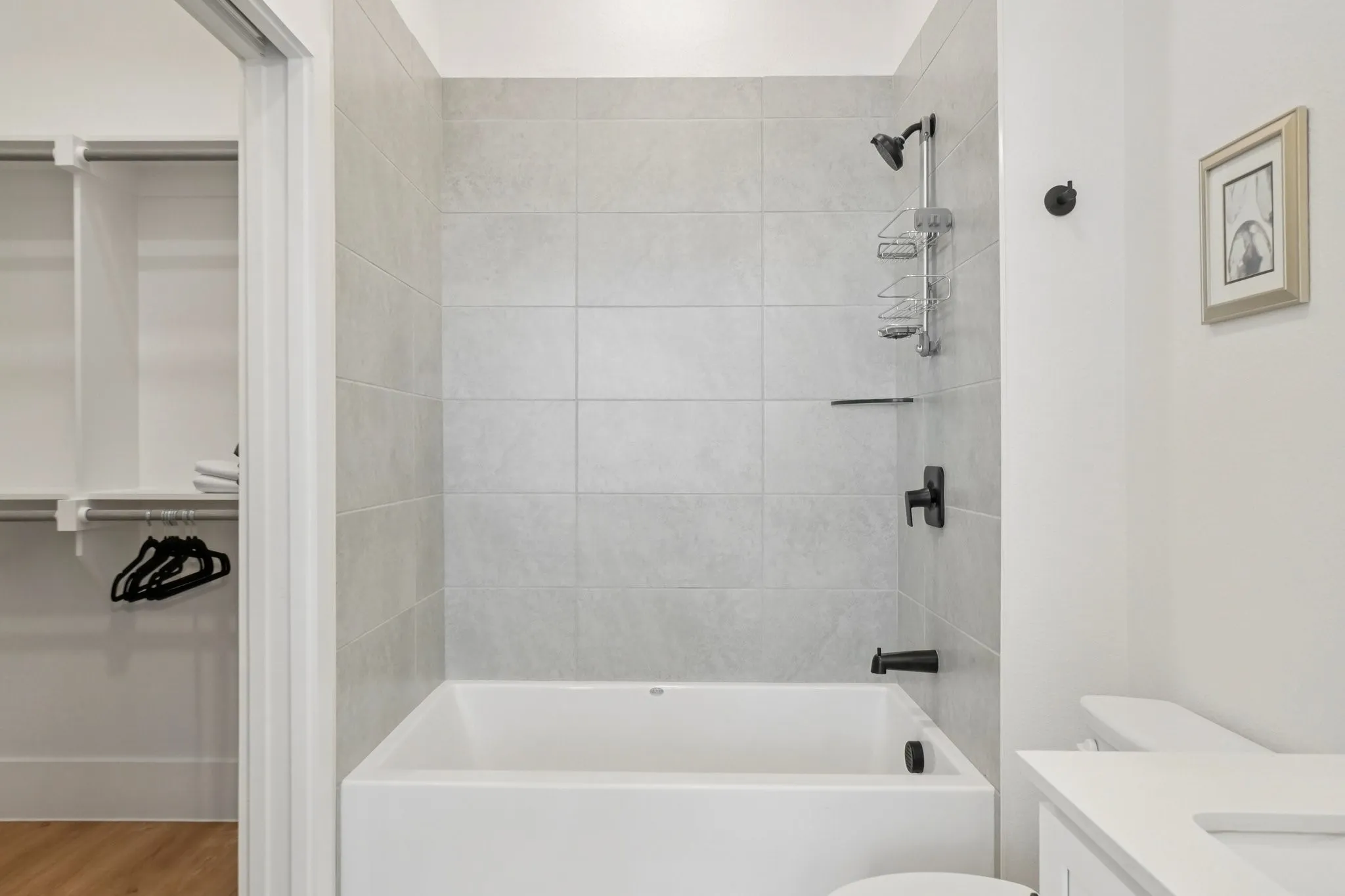 Apartment For Rent in Dallas County , 6418 Maple Avenue 308, Dallas, Texas 75235, 1 Bedroom, 1 Bathroom, Garage spaces, 641 Sqft, built in 2023, mls#21406073, Real Estate Agent in Dallas, Homes For Rent in Dallas county, Homes For Rent in Dallas, Realtor in Dallas Texas, Real Estate Brokerage Independent Realty Texas, Luminita Cordes Realtor