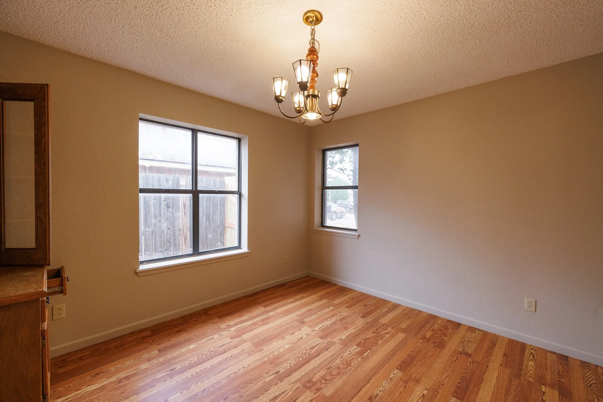 Single Family Residence For Rent in Taylor County , 4510 Pamela Drive, Abilene, Texas 79606, 3 Bedroom, 2 Bathroom, 2 Garage spaces, 1,996 Sqft, built in 1985, mls#21405872, Real Estate Agent in Abilene, Homes For Rent in Taylor county, Homes For Rent in Abilene, Realtor in Abilene Texas, Real Estate Brokerage Independent Realty Texas, Luminita Cordes Realtor