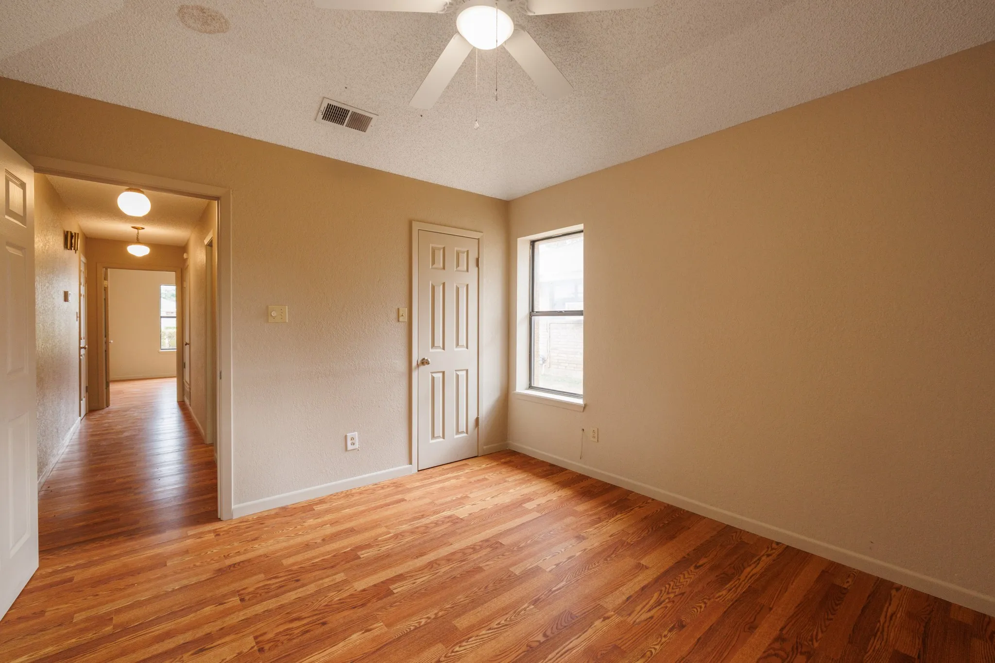 Single Family Residence For Rent in Taylor County , 4510 Pamela Drive, Abilene, Texas 79606, 3 Bedroom, 2 Bathroom, 2 Garage spaces, 1,996 Sqft, built in 1985, mls#21405872, Real Estate Agent in Abilene, Homes For Rent in Taylor county, Homes For Rent in Abilene, Realtor in Abilene Texas, Real Estate Brokerage Independent Realty Texas, Luminita Cordes Realtor