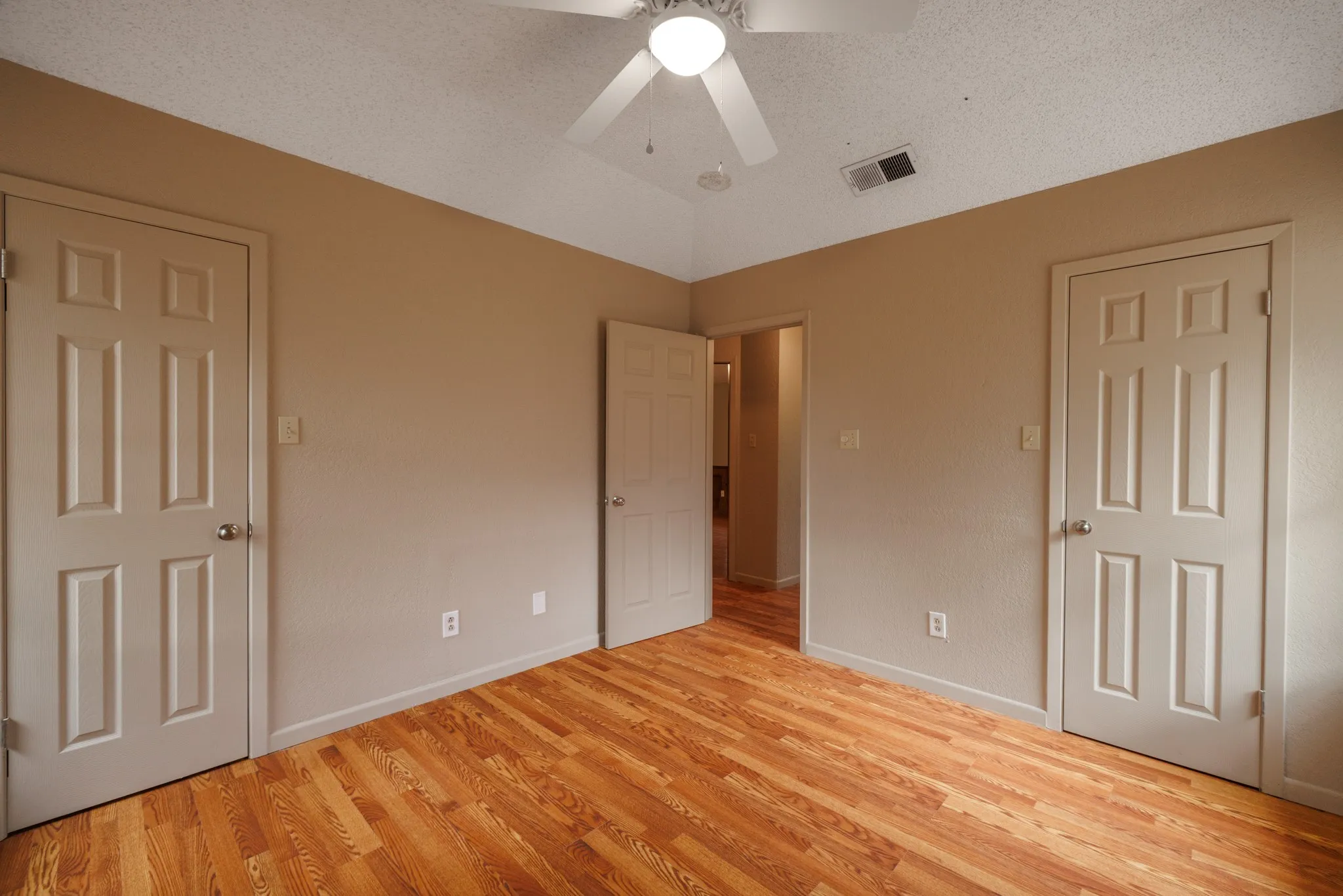 Single Family Residence For Rent in Taylor County , 4510 Pamela Drive, Abilene, Texas 79606, 3 Bedroom, 2 Bathroom, 2 Garage spaces, 1,996 Sqft, built in 1985, mls#21405872, Real Estate Agent in Abilene, Homes For Rent in Taylor county, Homes For Rent in Abilene, Realtor in Abilene Texas, Real Estate Brokerage Independent Realty Texas, Luminita Cordes Realtor