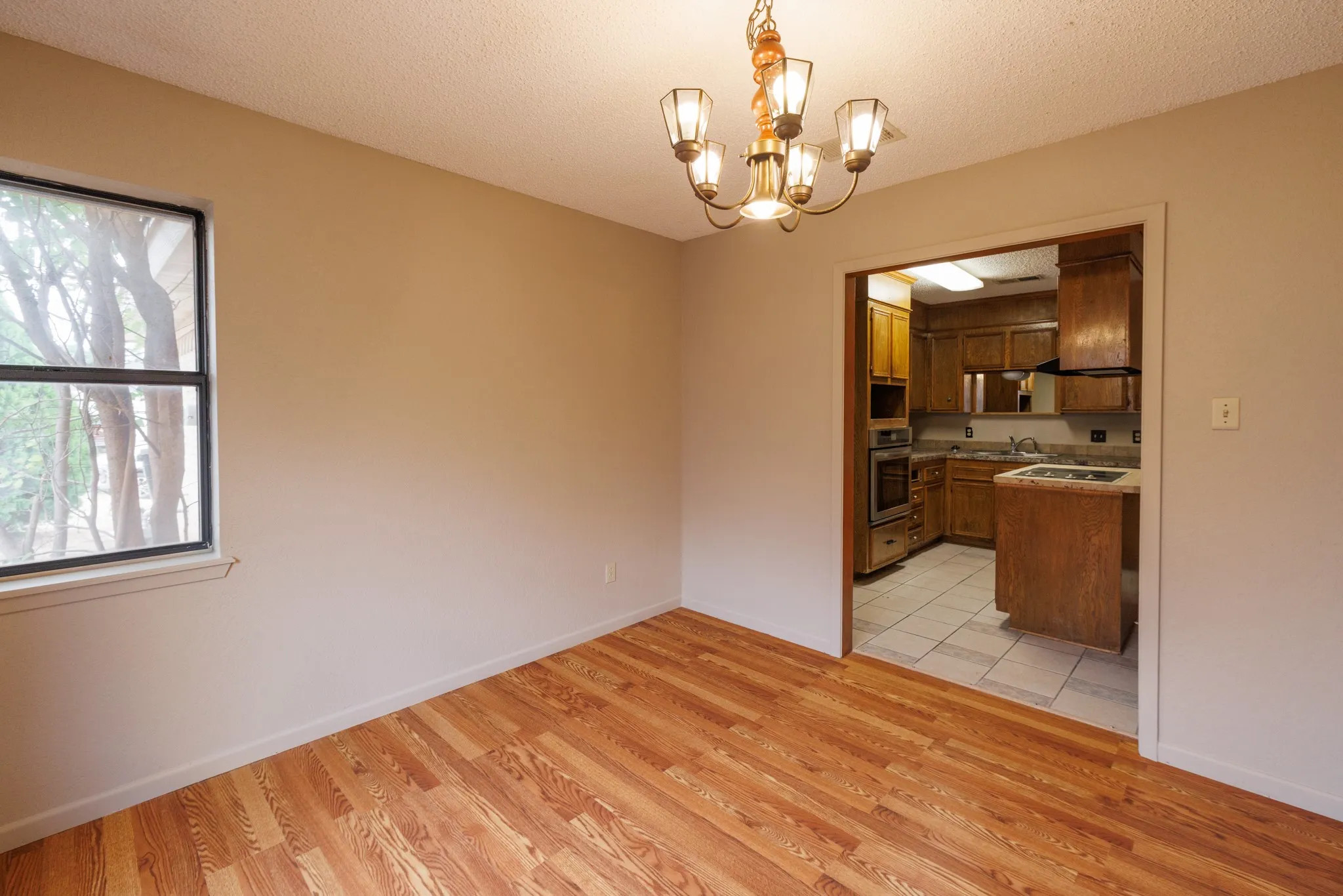 Single Family Residence For Rent in Taylor County , 4510 Pamela Drive, Abilene, Texas 79606, 3 Bedroom, 2 Bathroom, 2 Garage spaces, 1,996 Sqft, built in 1985, mls#21405872, Real Estate Agent in Abilene, Homes For Rent in Taylor county, Homes For Rent in Abilene, Realtor in Abilene Texas, Real Estate Brokerage Independent Realty Texas, Luminita Cordes Realtor