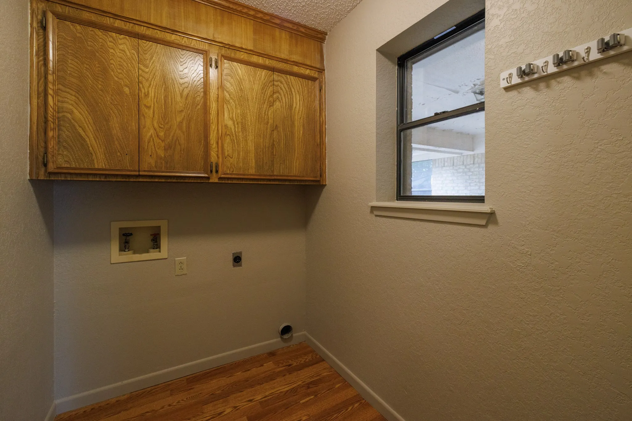 Single Family Residence For Rent in Taylor County , 4510 Pamela Drive, Abilene, Texas 79606, 3 Bedroom, 2 Bathroom, 2 Garage spaces, 1,996 Sqft, built in 1985, mls#21405872, Real Estate Agent in Abilene, Homes For Rent in Taylor county, Homes For Rent in Abilene, Realtor in Abilene Texas, Real Estate Brokerage Independent Realty Texas, Luminita Cordes Realtor