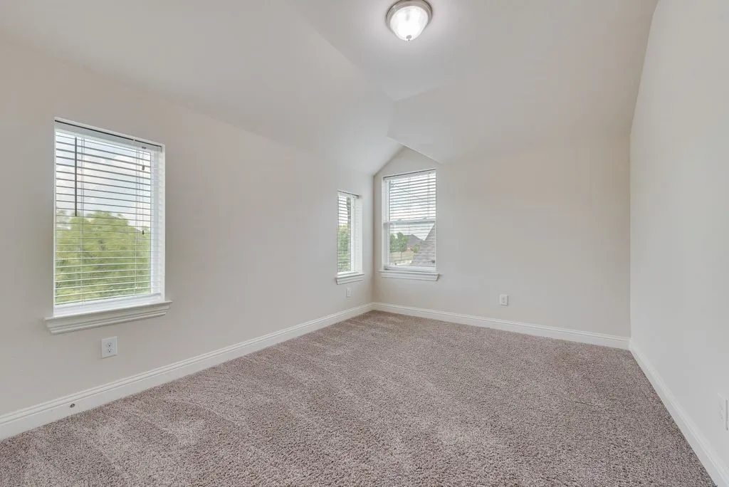 Single Family Residence For Rent in Denton County , 14205 Notting Hill Drive, Little Elm, Texas 75068, 6 Bedroom, 5 Bathroom, 2 Garage spaces, 3,771 Sqft, built in 2016, mls#21403738, Real Estate Agent in Little Elm, Homes For Rent in Denton county, Homes For Rent in Little Elm, Realtor in Little Elm Texas, Real Estate Brokerage Independent Realty Texas, Luminita Cordes Realtor