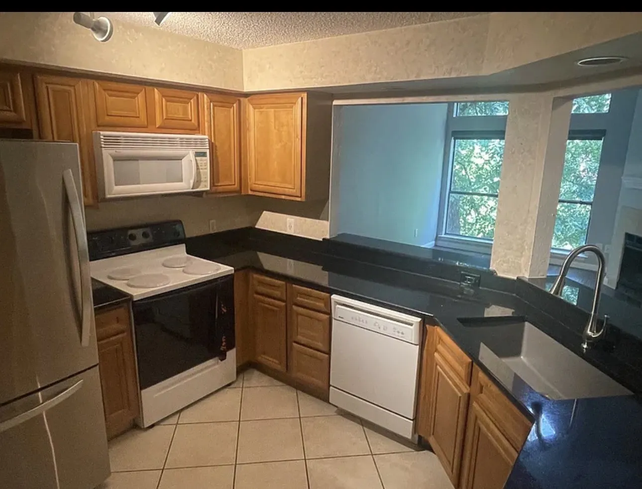 Condominium For Rent in Dallas County , 9601 Forest Lane 1222, Dallas, Texas 75243, 2 Bedroom, 2 Bathroom, Garage spaces, 1,137 Sqft, built in 1983, mls#21406065, Real Estate Agent in Dallas, Homes For Rent in Dallas county, Homes For Rent in Dallas, Realtor in Dallas Texas, Real Estate Brokerage Independent Realty Texas, Luminita Cordes Realtor