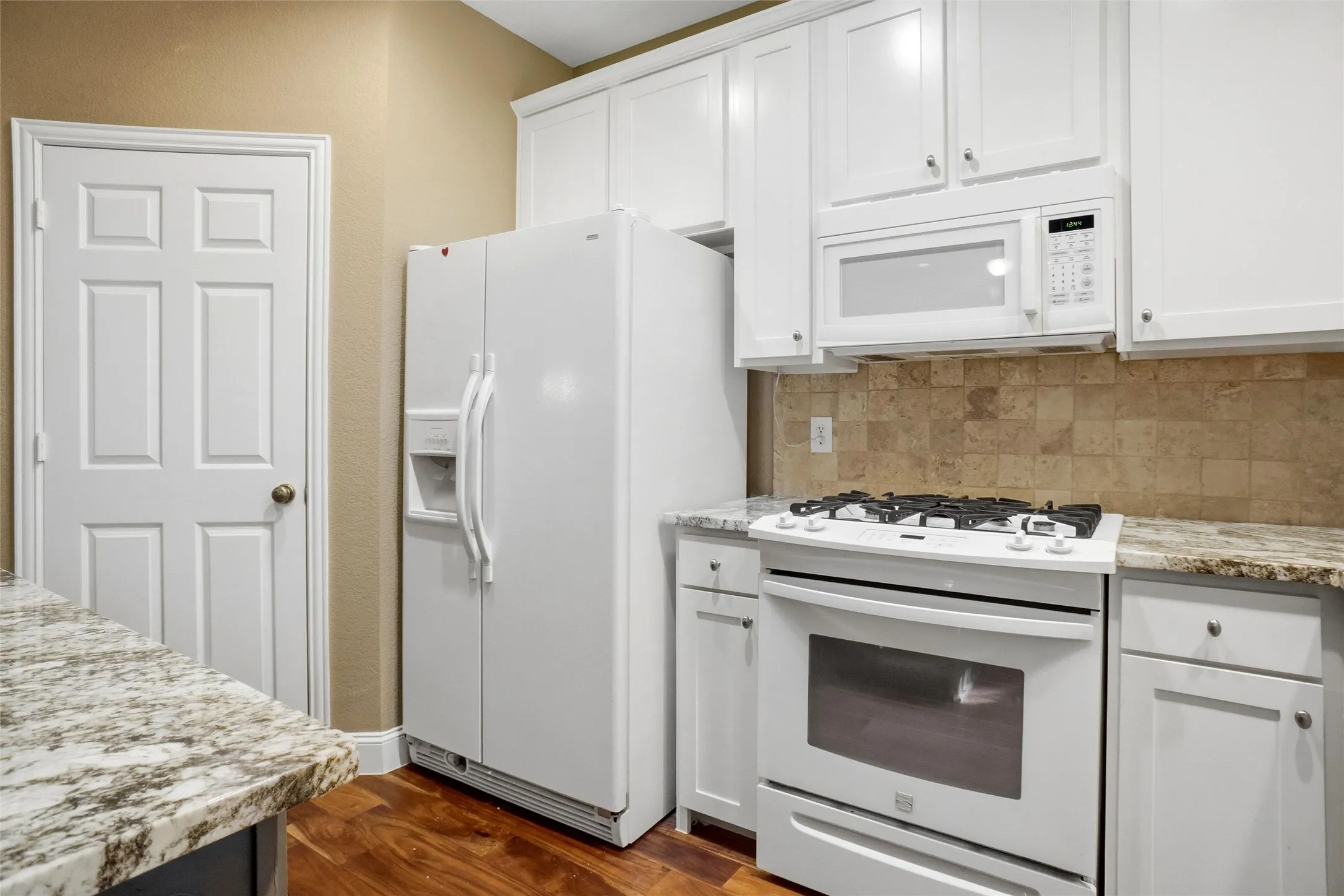 Condominium For Sale in Collin County , 18240 Midway Road 1602, Dallas, Texas 75287, 3 Bedroom, 3 Bathroom, 2 Garage spaces, 1,593 Sqft, built in 1996, mls#21405380, Real Estate Agent in Dallas, Homes For Sale in Collin county, Homes For Sale in Dallas, Realtor in Dallas Texas, Real Estate Brokerage Independent Realty Texas, Luminita Cordes Realtor