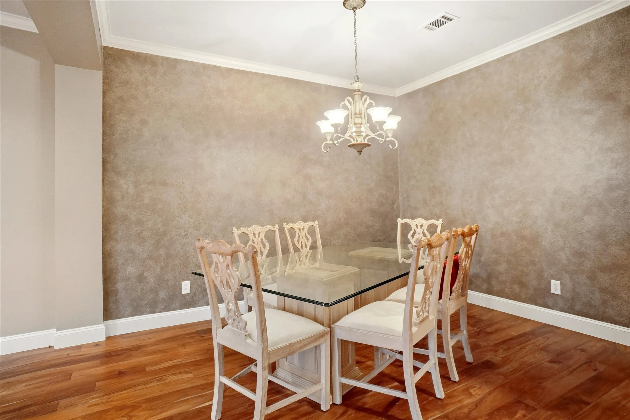 Condominium For Sale in Collin County , 18240 Midway Road 1602, Dallas, Texas 75287, 3 Bedroom, 3 Bathroom, 2 Garage spaces, 1,593 Sqft, built in 1996, mls#21405380, Real Estate Agent in Dallas, Homes For Sale in Collin county, Homes For Sale in Dallas, Realtor in Dallas Texas, Real Estate Brokerage Independent Realty Texas, Luminita Cordes Realtor
