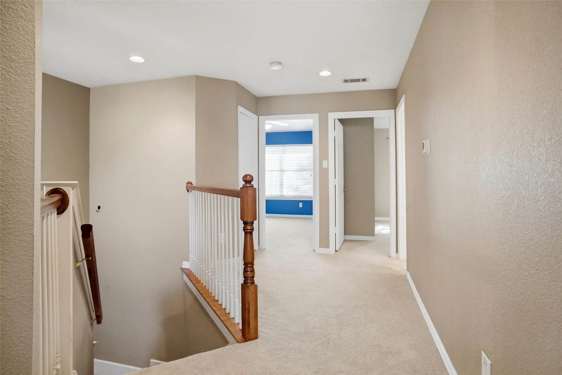 Condominium For Sale in Collin County , 18240 Midway Road 1602, Dallas, Texas 75287, 3 Bedroom, 3 Bathroom, 2 Garage spaces, 1,593 Sqft, built in 1996, mls#21405380, Real Estate Agent in Dallas, Homes For Sale in Collin county, Homes For Sale in Dallas, Realtor in Dallas Texas, Real Estate Brokerage Independent Realty Texas, Luminita Cordes Realtor