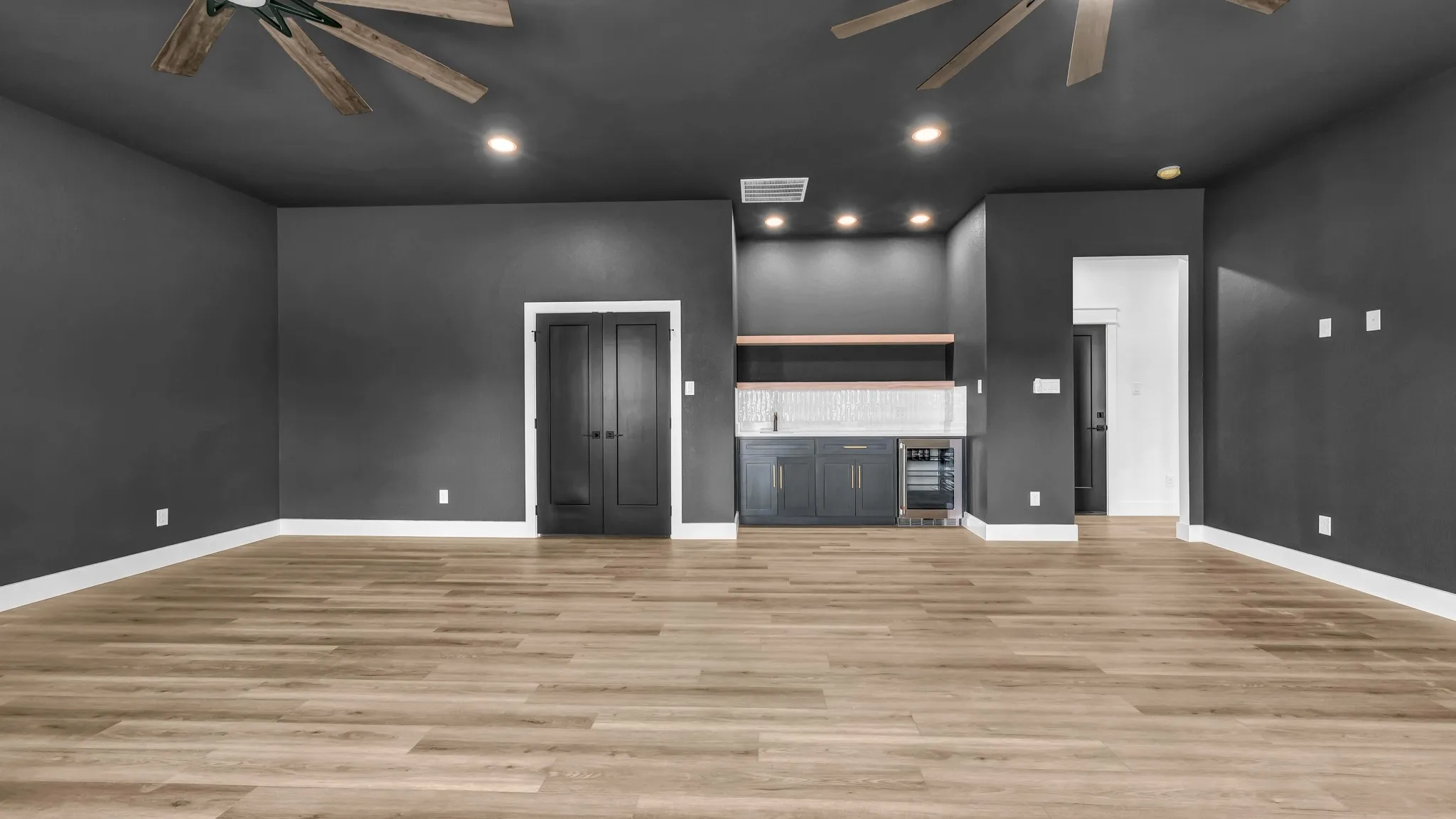 Single Family Residence For Sale in Parker County , Blue Ridge TBD Three Quarter Loop, Poolville, Texas 76487, 3 Bedroom, 2 Bathroom, 2 Garage spaces, 2,436 Sqft, built in 2027, mls#21399254, Real Estate Agent in Poolville, Homes For Sale in Parker county, Homes For Sale in Poolville, Realtor in Poolville Texas, Real Estate Brokerage Independent Realty Texas, Luminita Cordes Realtor