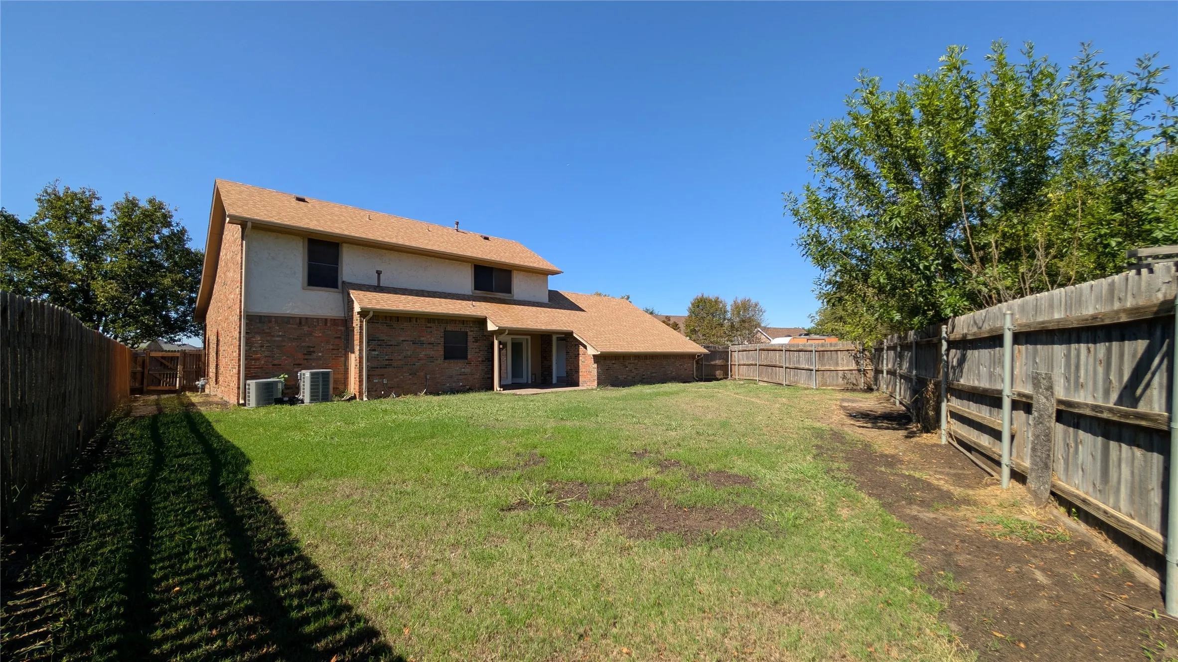 Single Family Residence For Rent in Denton County , 1007 Treys Court, Sanger, Texas 76266, 3 Bedroom, 2 Bathroom, 2 Garage spaces, 1,652 Sqft, built in 1996, mls#21406101, Real Estate Agent in Sanger, Homes For Rent in Denton county, Homes For Rent in Sanger, Realtor in Sanger Texas, Real Estate Brokerage Independent Realty Texas, Luminita Cordes Realtor