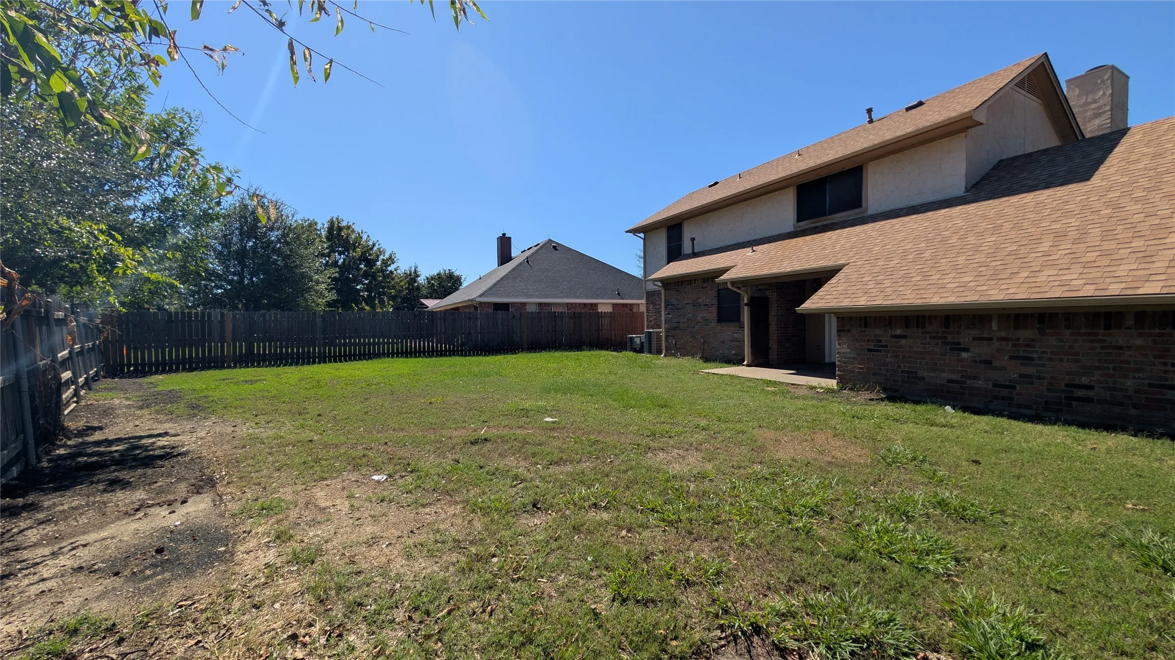 Single Family Residence For Rent in Denton County , 1007 Treys Court, Sanger, Texas 76266, 3 Bedroom, 2 Bathroom, 2 Garage spaces, 1,652 Sqft, built in 1996, mls#21406101, Real Estate Agent in Sanger, Homes For Rent in Denton county, Homes For Rent in Sanger, Realtor in Sanger Texas, Real Estate Brokerage Independent Realty Texas, Luminita Cordes Realtor