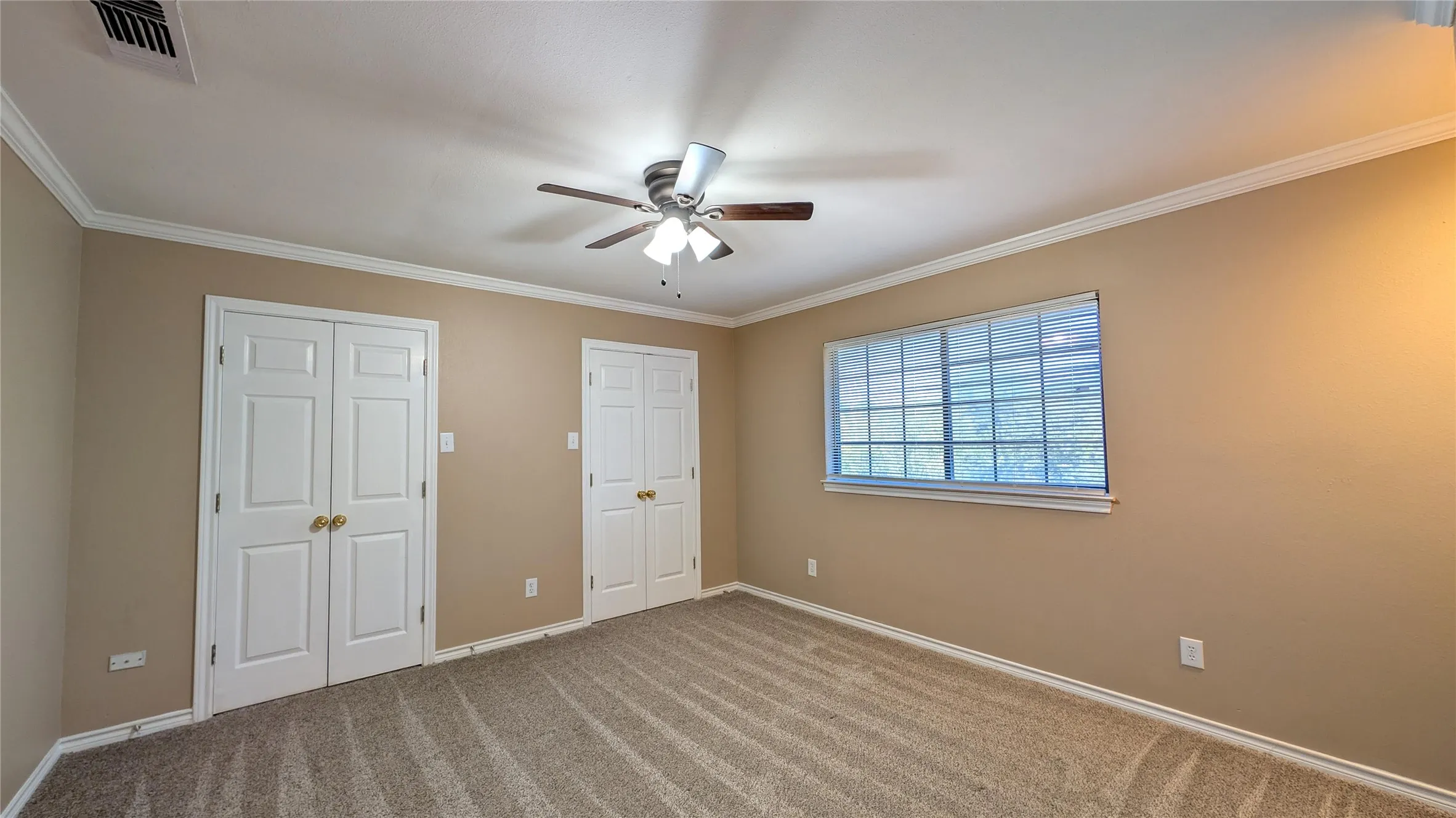 Single Family Residence For Rent in Denton County , 1007 Treys Court, Sanger, Texas 76266, 3 Bedroom, 2 Bathroom, 2 Garage spaces, 1,652 Sqft, built in 1996, mls#21406101, Real Estate Agent in Sanger, Homes For Rent in Denton county, Homes For Rent in Sanger, Realtor in Sanger Texas, Real Estate Brokerage Independent Realty Texas, Luminita Cordes Realtor