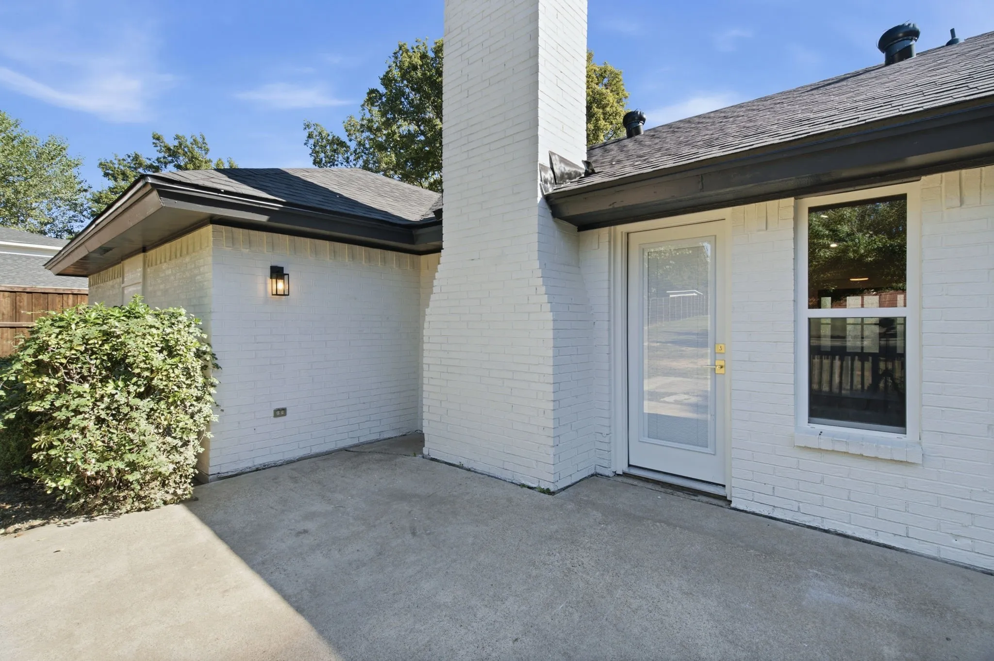 Single Family Residence For Sale in Tarrant County , 316 Oak Valley Drive, Colleyville, Texas 76034, 4 Bedroom, 2 Bathroom, 2 Garage spaces, 1,864 Sqft, built in 1977, mls#21406069, Real Estate Agent in Colleyville, Homes For Sale in Tarrant county, Homes For Sale in Colleyville, Realtor in Colleyville Texas, Real Estate Brokerage Independent Realty Texas, Luminita Cordes Realtor