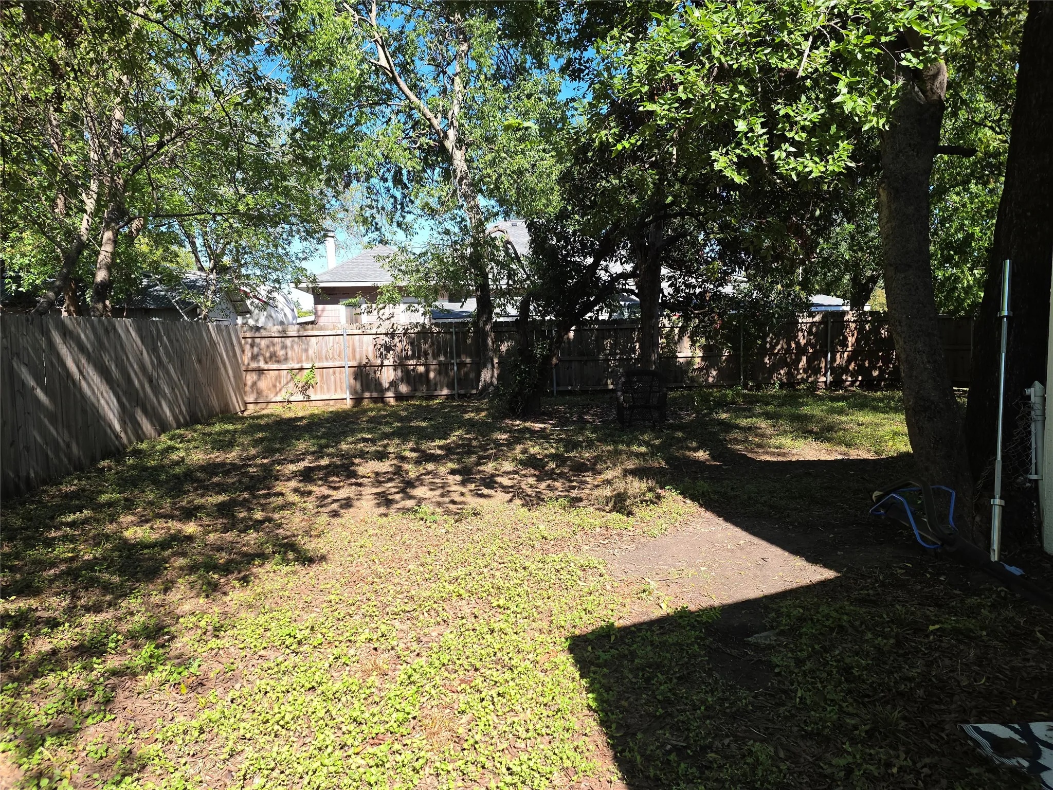 Single Family Residence For Rent in Ellis County , 901 S Hall Street, Ennis, Texas 75119, 3 Bedroom, 2 Bathroom, Garage spaces, 1,306 Sqft, built in 1945, mls#21406107, Real Estate Agent in Ennis, Homes For Rent in Ellis county, Homes For Rent in Ennis, Realtor in Ennis Texas, Real Estate Brokerage Independent Realty Texas, Luminita Cordes Realtor