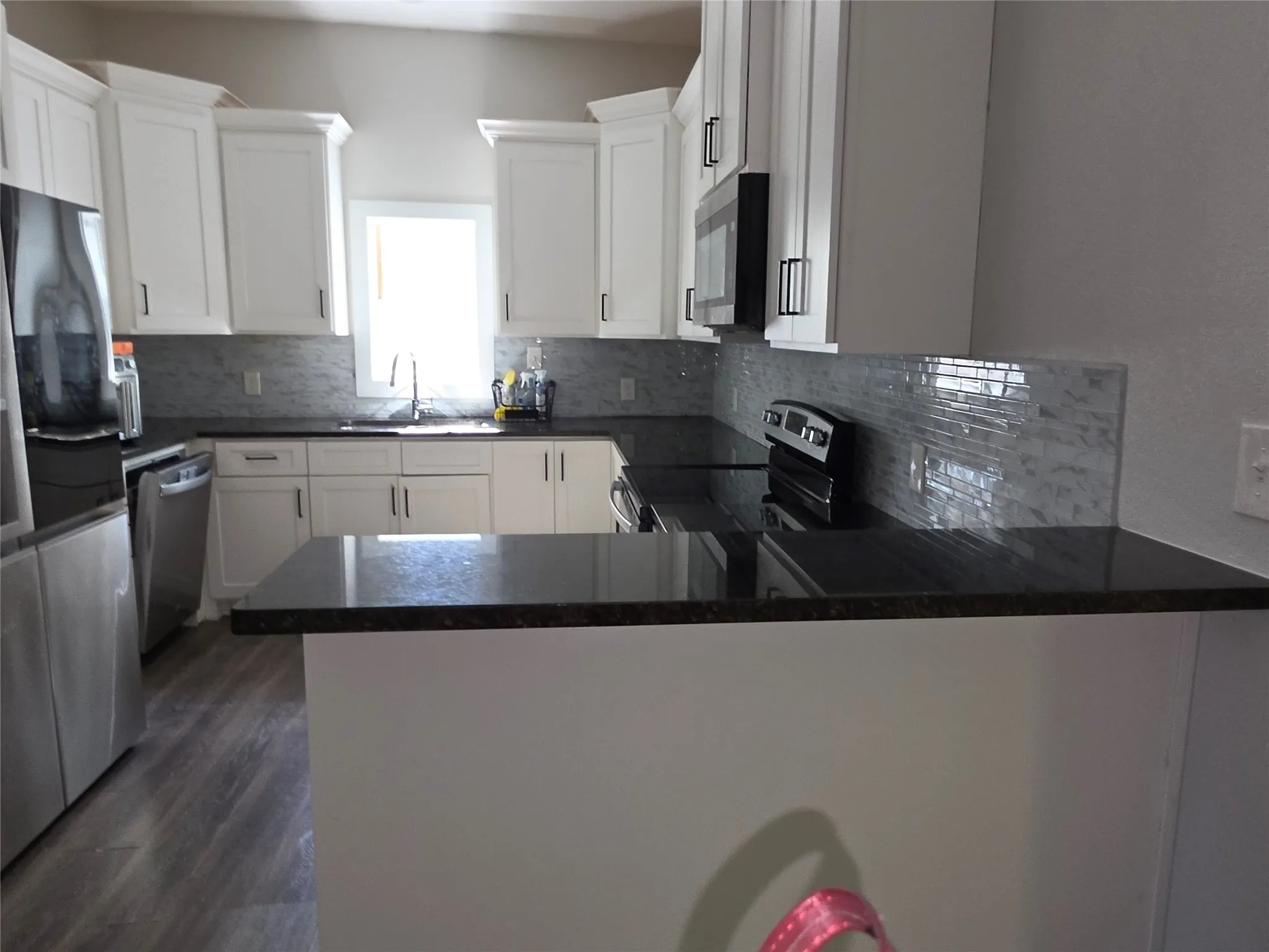 Single Family Residence For Rent in Ellis County , 901 S Hall Street, Ennis, Texas 75119, 3 Bedroom, 2 Bathroom, Garage spaces, 1,306 Sqft, built in 1945, mls#21406107, Real Estate Agent in Ennis, Homes For Rent in Ellis county, Homes For Rent in Ennis, Realtor in Ennis Texas, Real Estate Brokerage Independent Realty Texas, Luminita Cordes Realtor