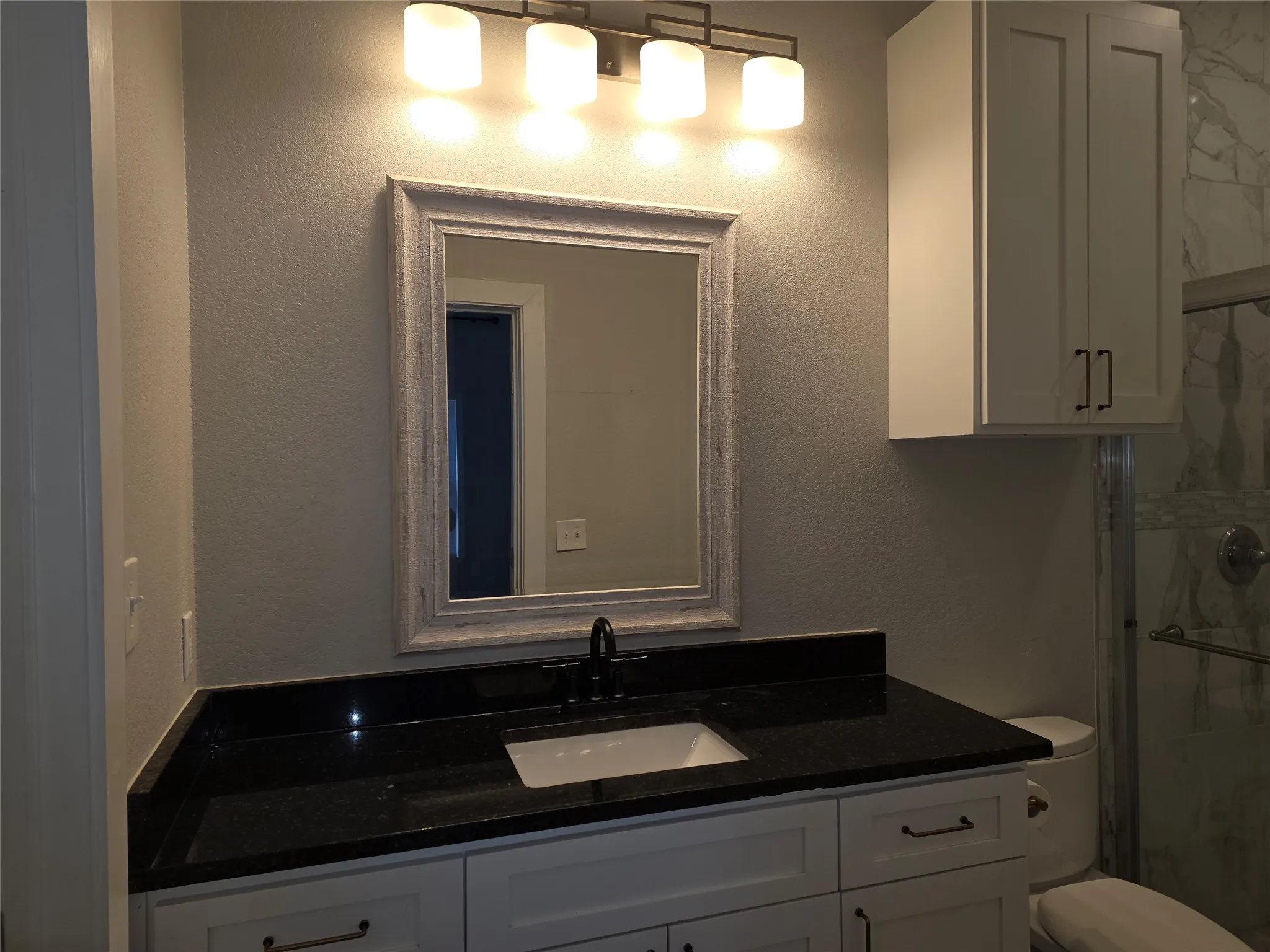 Single Family Residence For Rent in Ellis County , 901 S Hall Street, Ennis, Texas 75119, 3 Bedroom, 2 Bathroom, Garage spaces, 1,306 Sqft, built in 1945, mls#21406107, Real Estate Agent in Ennis, Homes For Rent in Ellis county, Homes For Rent in Ennis, Realtor in Ennis Texas, Real Estate Brokerage Independent Realty Texas, Luminita Cordes Realtor