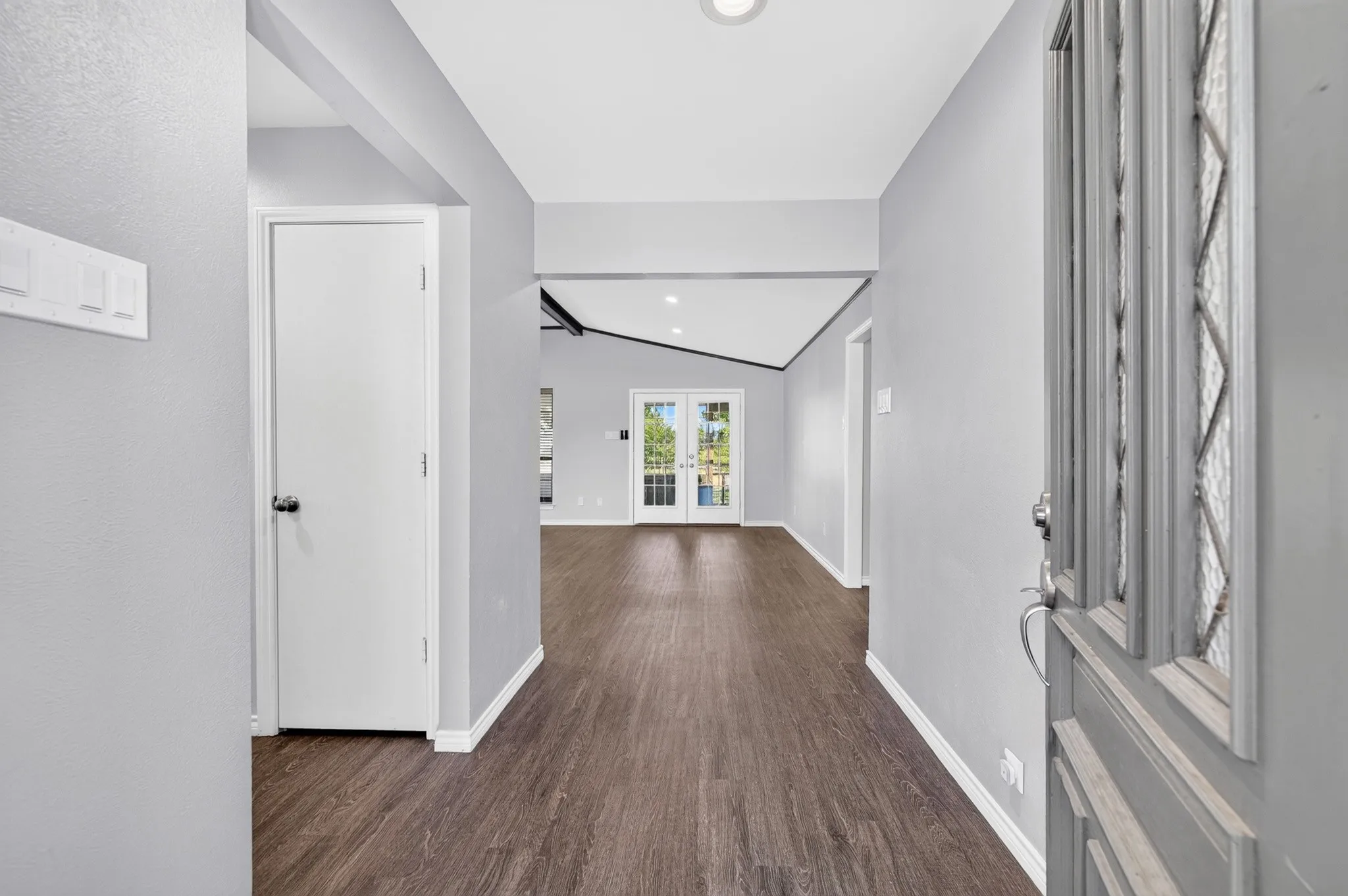 Single Family Residence For Sale in Collin County , 14340 County Road 550 Road, Farmersville, Texas 75442, 3 Bedroom, 2 Bathroom, 2 Garage spaces, 2,819 Sqft, built in 1982, mls#21398352, Real Estate Agent in Farmersville, Homes For Sale in Collin county, Homes For Sale in Farmersville, Realtor in Farmersville Texas, Real Estate Brokerage Independent Realty Texas, Luminita Cordes Realtor
