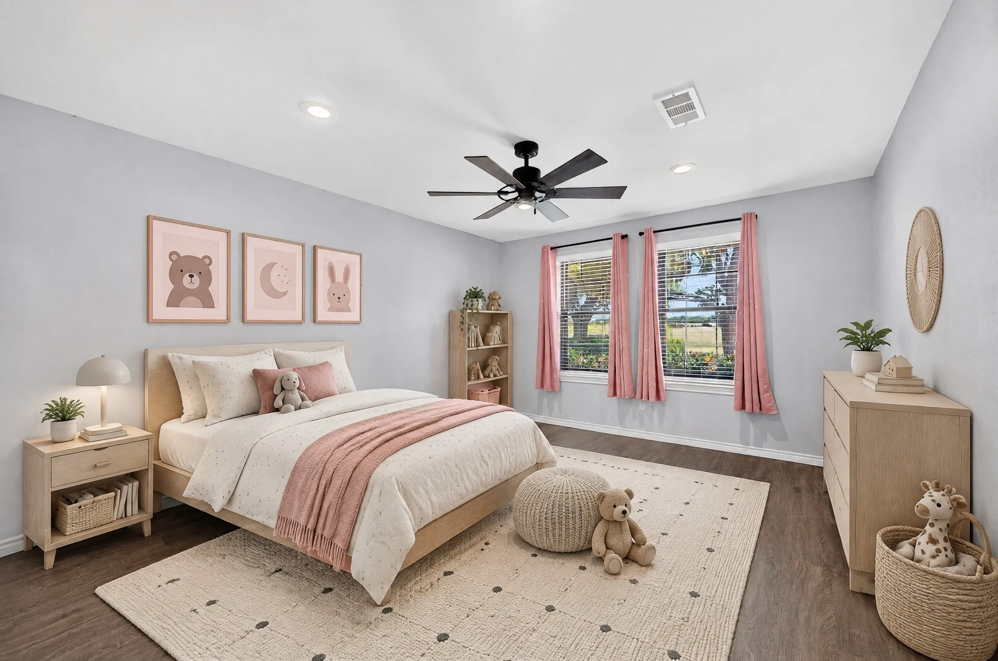 Single Family Residence For Sale in Collin County , 14340 County Road 550 Road, Farmersville, Texas 75442, 3 Bedroom, 2 Bathroom, 2 Garage spaces, 2,819 Sqft, built in 1982, mls#21398352, Real Estate Agent in Farmersville, Homes For Sale in Collin county, Homes For Sale in Farmersville, Realtor in Farmersville Texas, Real Estate Brokerage Independent Realty Texas, Luminita Cordes Realtor