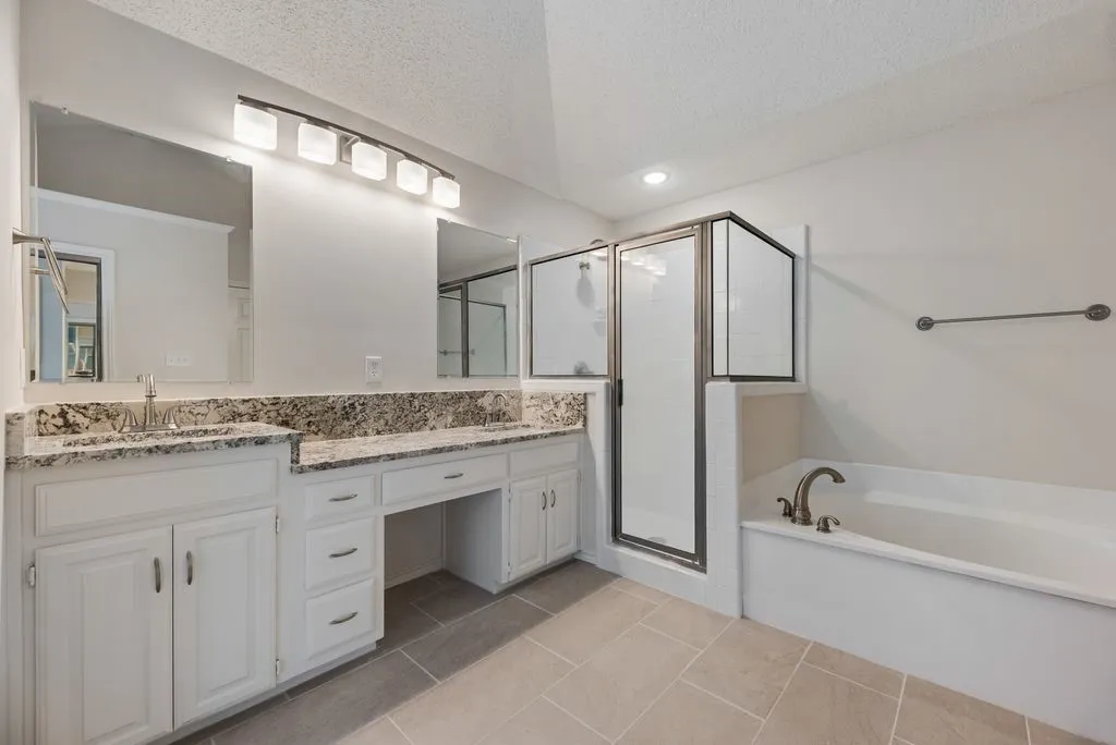 Single Family Residence For Sale in Rockwall County , 9021 Lakepointe Avenue, Rowlett, Texas 75088, 4 Bedroom, 3 Bathroom, 2 Garage spaces, 2,540 Sqft, built in 1989, mls#21392119, Real Estate Agent in Rowlett, Homes For Sale in Rockwall county, Homes For Sale in Rowlett, Realtor in Rowlett Texas, Real Estate Brokerage Independent Realty Texas, Luminita Cordes Realtor